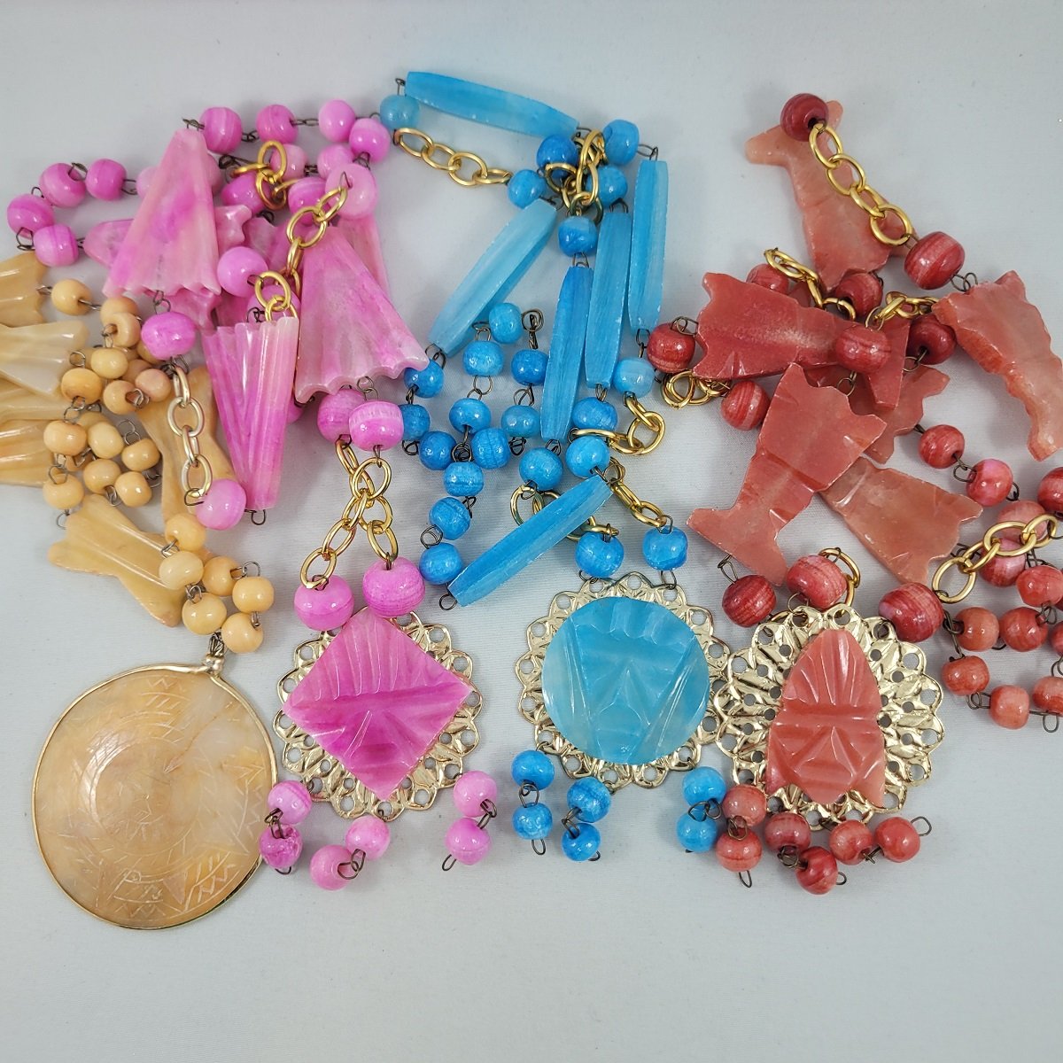 Boho Mexican 1970's Mayan Aztec Tribal Sundial Carved Peachy Cream Agate Stone Framed Round Pendant Bow Beads Wire Necklace Set