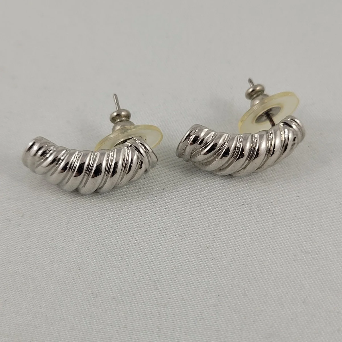 Polished Silver-tone Ribbed Spiral Classic Quatre Hoop Pierced Earrings
