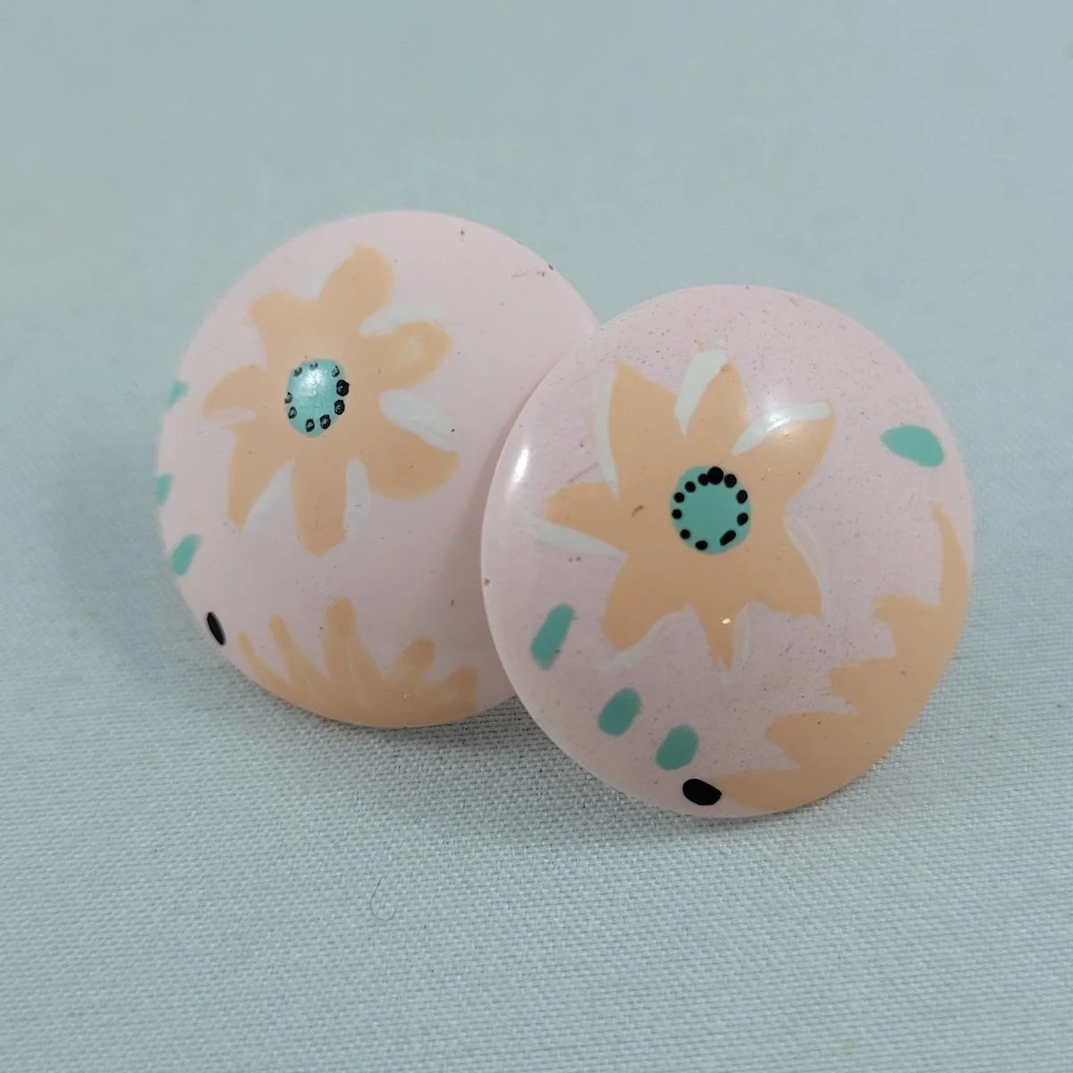 François Schoenlaub Guillemette L'Hoir Paris Memphis Pastel Hand-painted Floral Domed Disc Rhodoid Pierced Earrings -3.jpg (Copy)