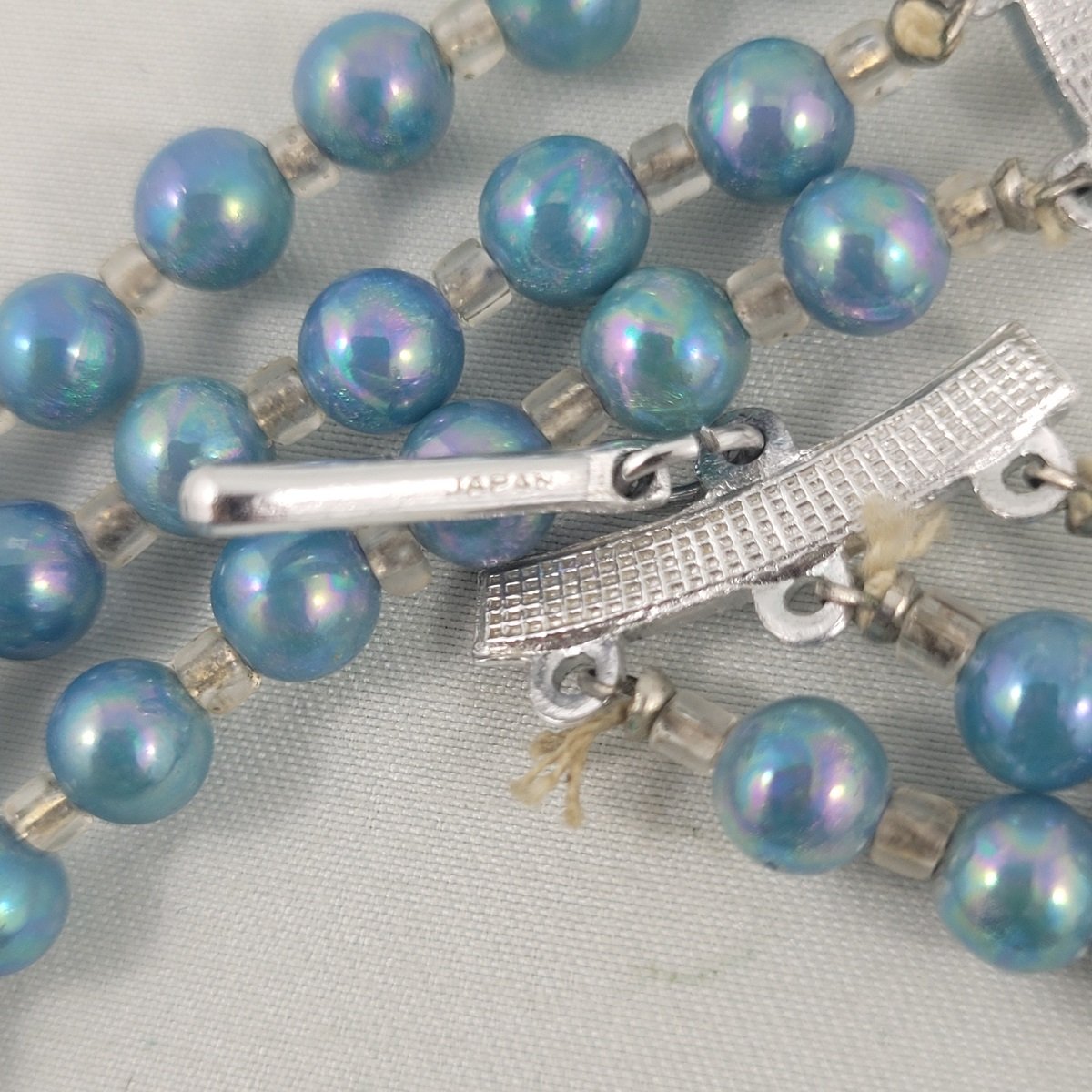 Japan 1950's Triple Strand Iridescent Peacock Blue Graduated Bead Choker Princess Necklace Marking