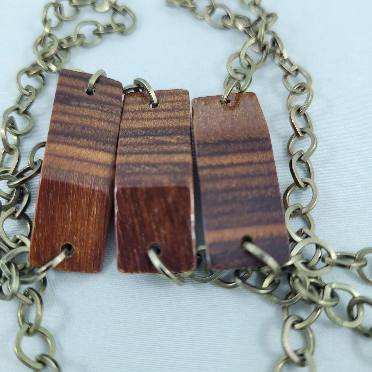 1970's Brasstone Metal Oval Link Cable Chain Triple Fixed Angle Cut Stacked Wood Wedges 30 Inch Opera Necklace -3.jpg