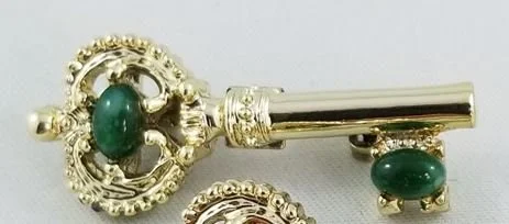 Gerry's Gold Skeleton Key Cabochon Lapel Scatter Pin Brooch - Marbled Green