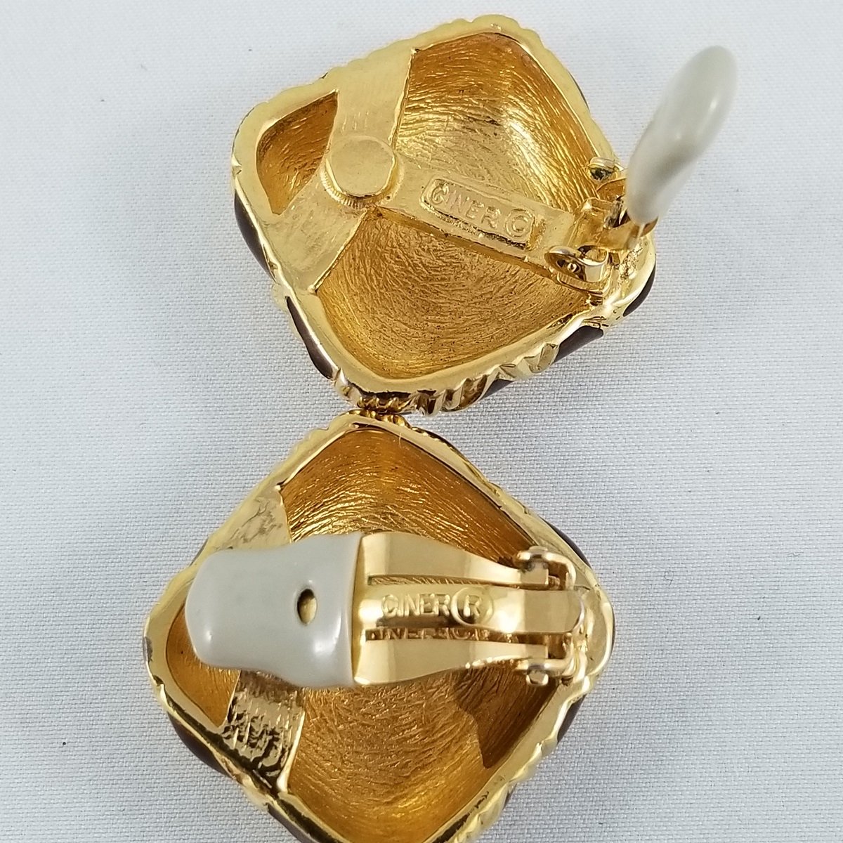Ciner Burnt Orange Enamel Ribbed Basketweave Gold Clip-on Earrings -2.jpg