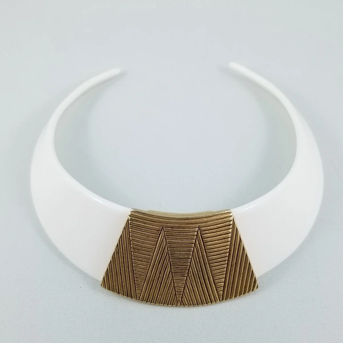 Egyptian Revival White Lucite Ribbed Gold-tone Cleopatra Collar Necklace.jpg
