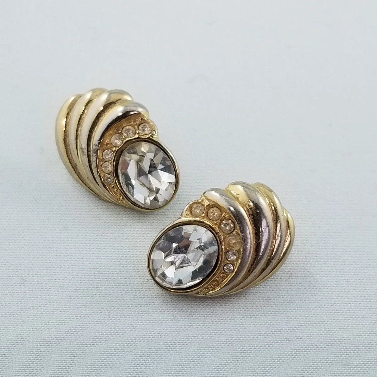 Sarah Coventry 1970's Faceted Oval Rhinestone Cabochon Goldtone Ribbed Fan Pierced Earrings Front View
