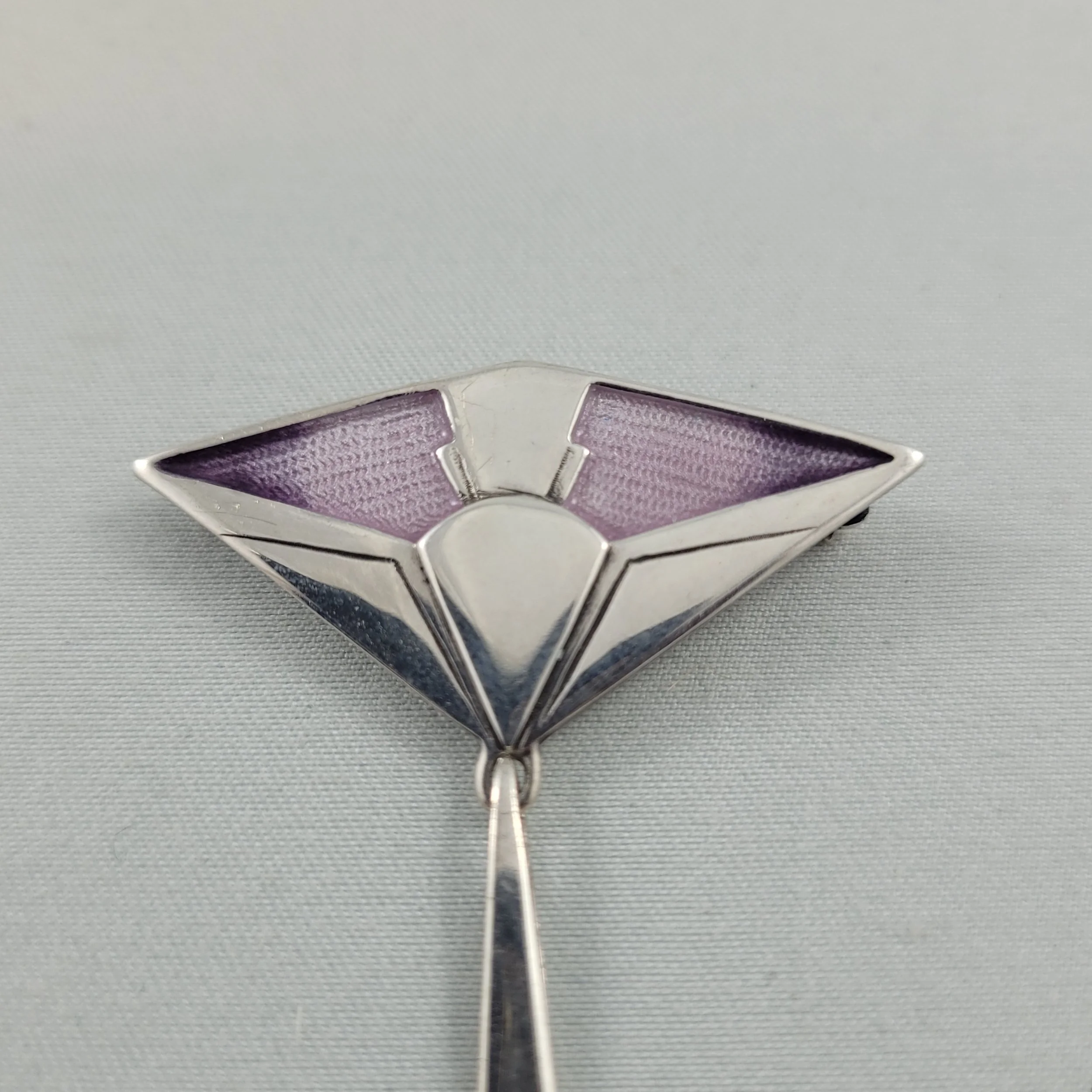 Pat Cheney Scottish Nouveau Jugendstil Sterling Silver Lilac Guilloché Enamel Fan Drop Brooch -2.jpg