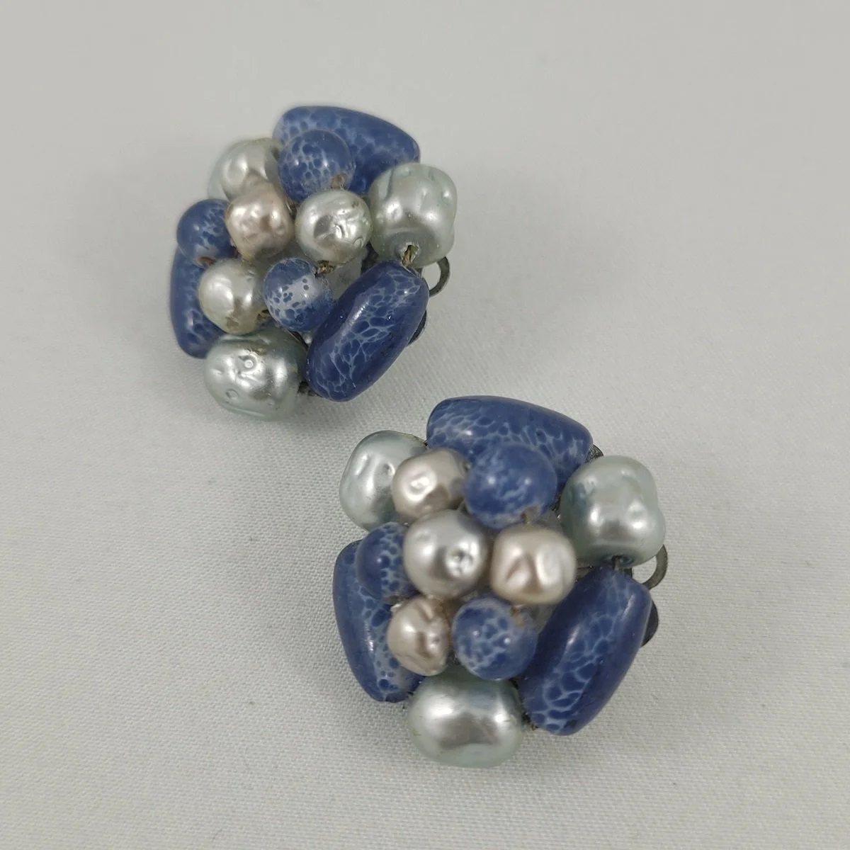 1950's Faux Pearl Nugget Blue Speckled Glass Bead Cluster Wired Aluminum 1 Inch Clip-on Earrings Side View