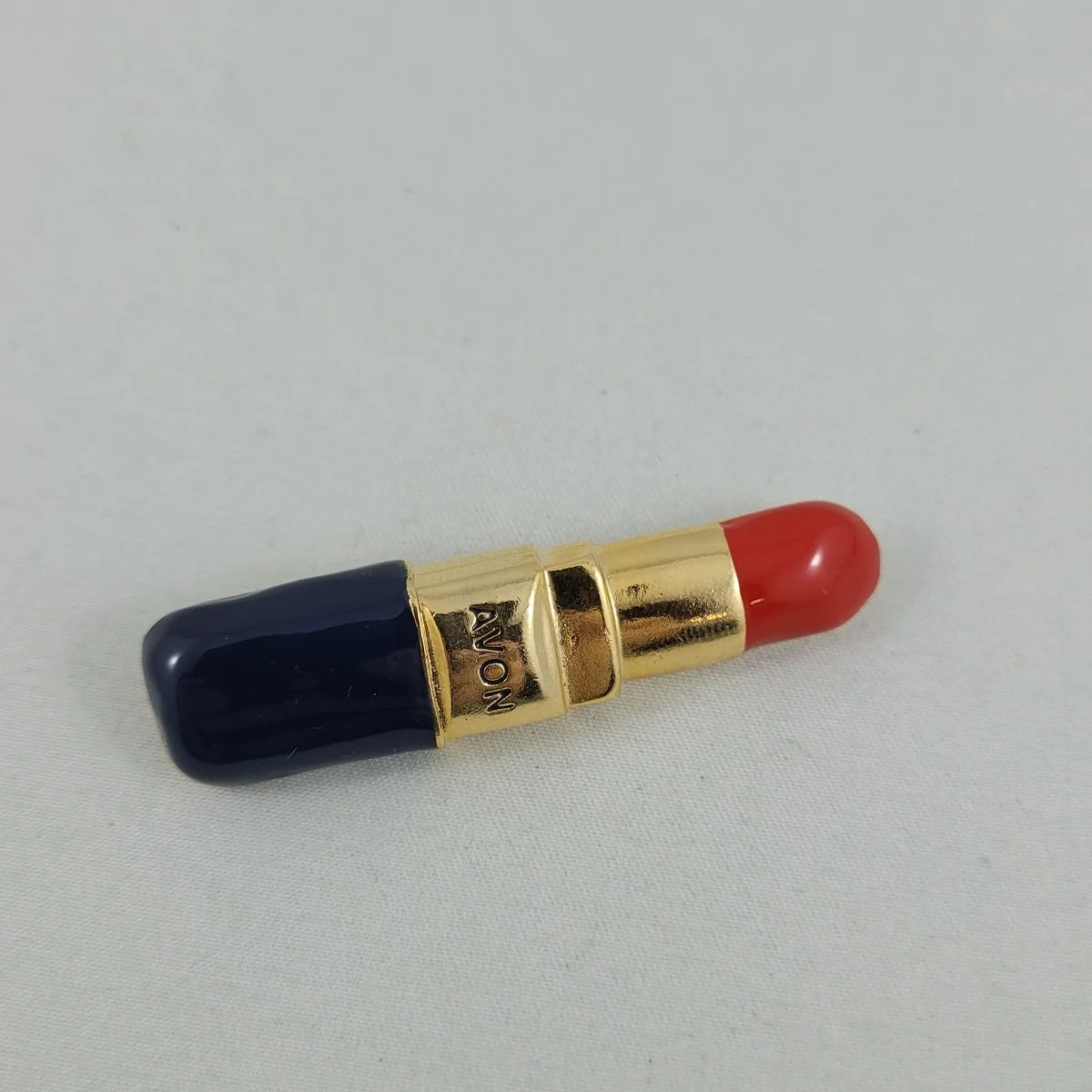 Avon Red Navy Gloss Enamel Gold-tone Lipstick Brooch -1.jpg