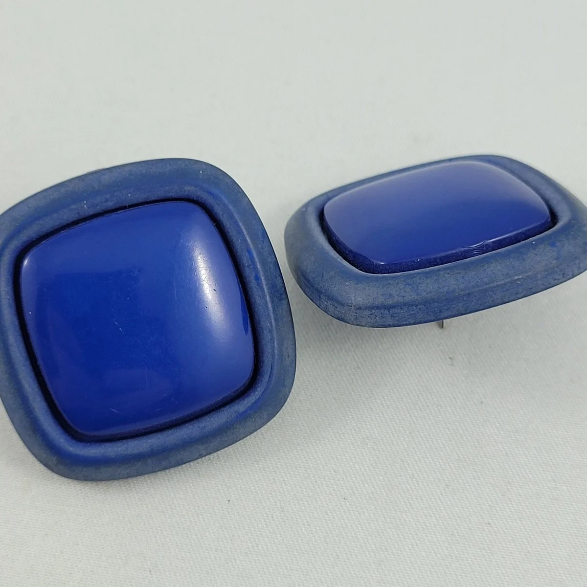 Mod Pop-Art Navy Denim Blue Molded Plastic Inset Lucite Oversized Rounded Square 1.375 Inch Pierced Earrings -2.jpg