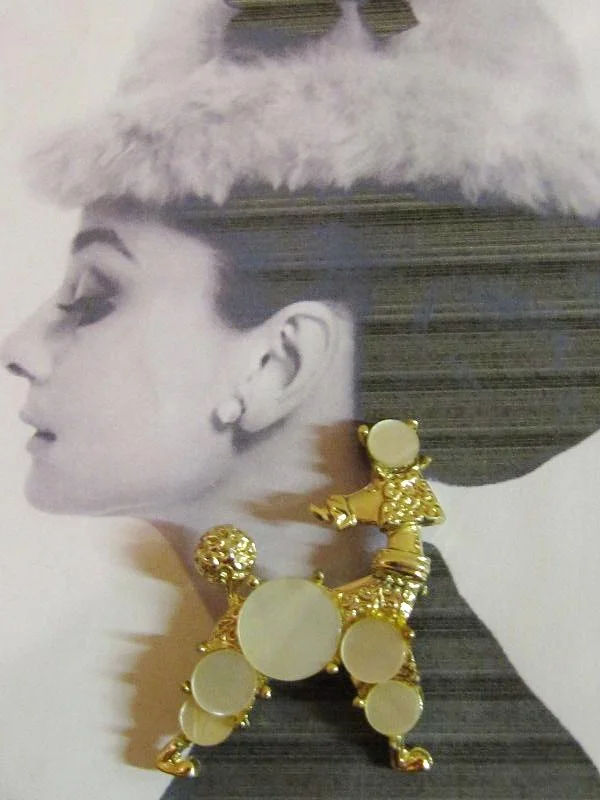 Marcel Boucher Inspired Mother of Pearl Disc Poodle Textured Gold-tone Brooch 5719 -A.JPG