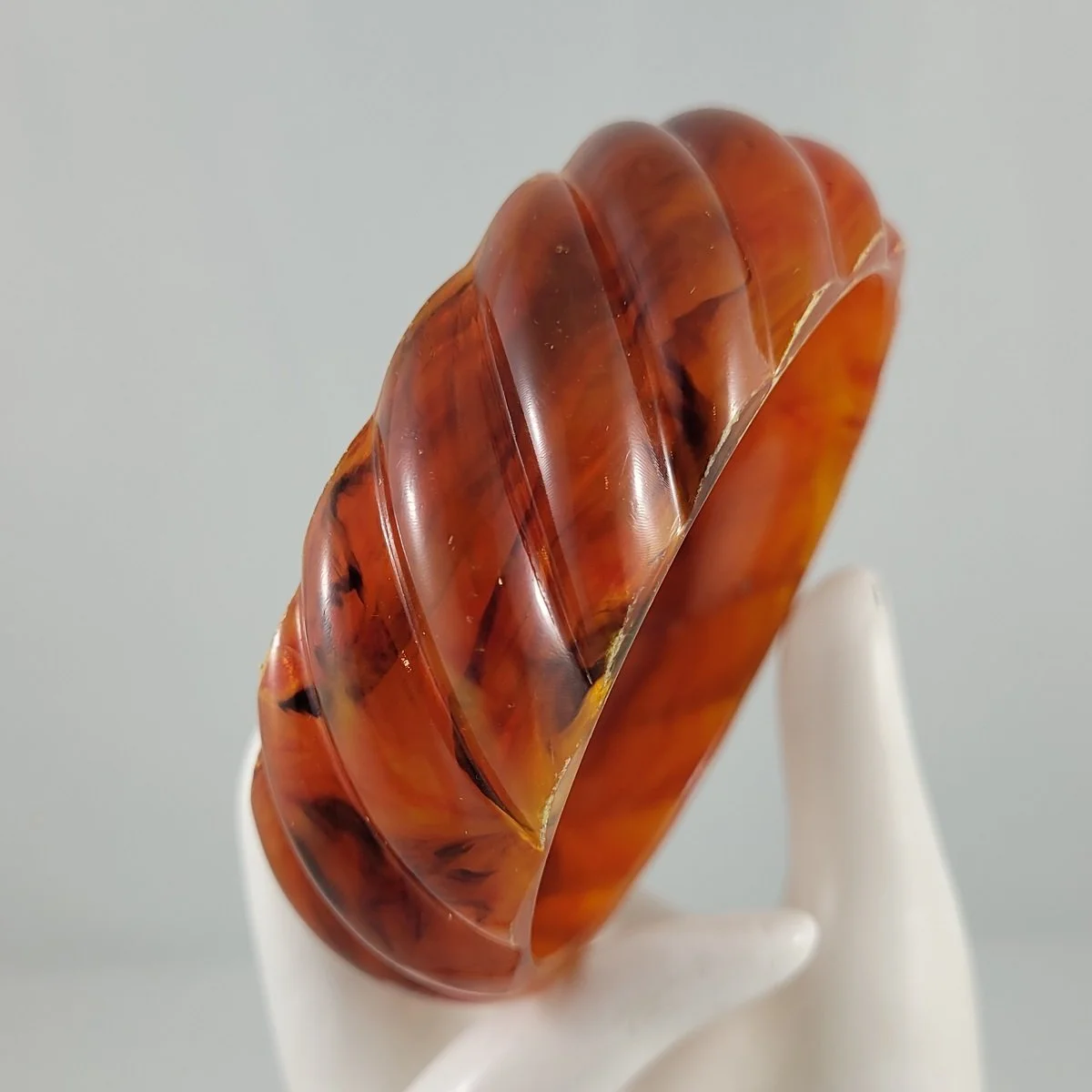 Oyonnax French Translucent Marbled Tortoise Ribbed Twist Gadroon Rhodoid Bangle Bracelet
