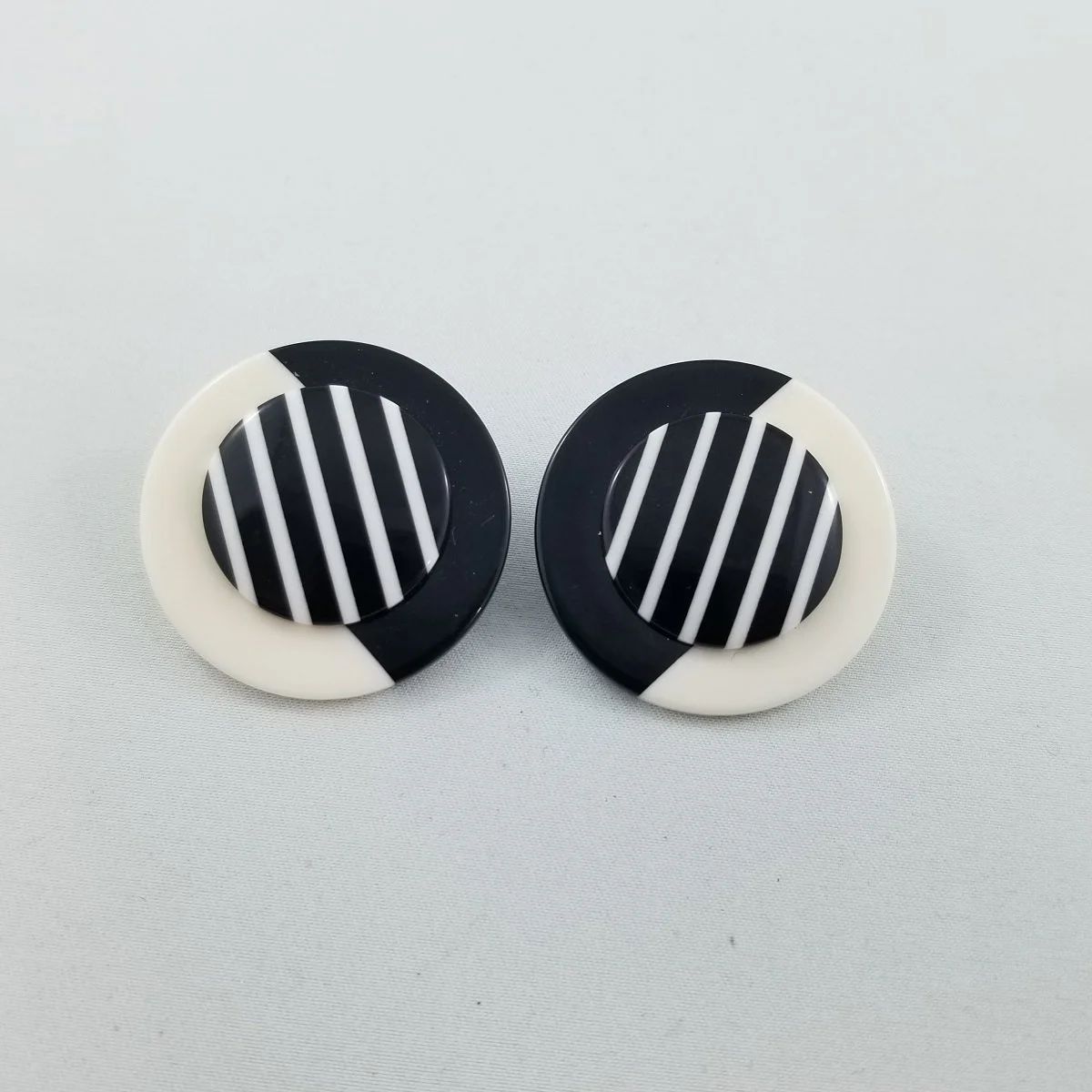 François Schoenlaub for Guillemette L'Hoir Paris 'Memphis Bauhaus' Monochrome Striped Layered Laminated Rhodoid Round Pierced Earrings