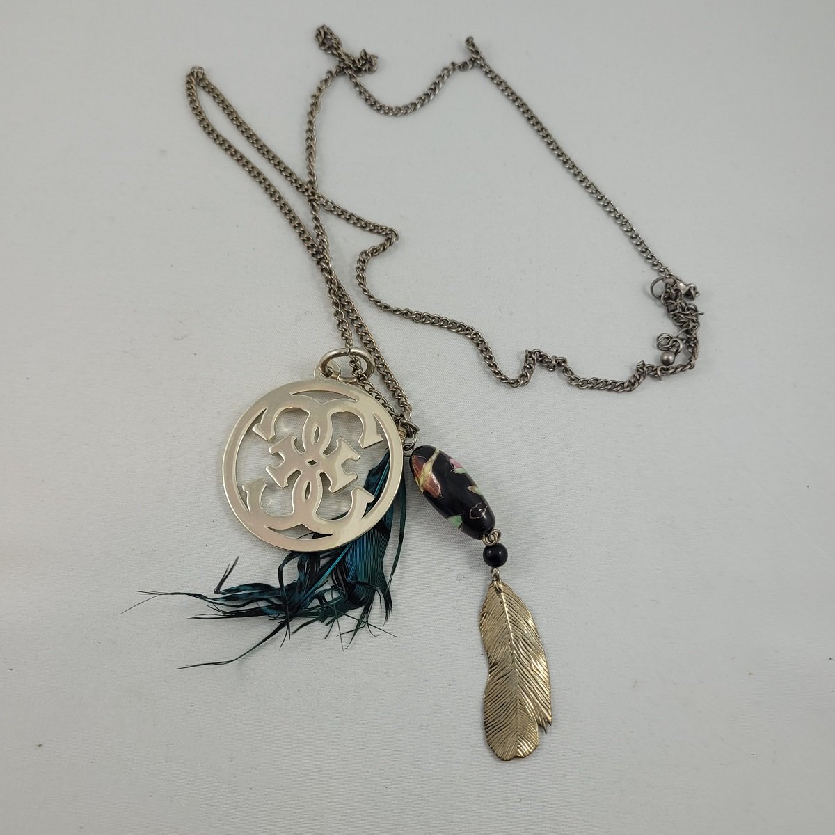 Guess Monogram Logo Plated Copper Pendant Faux Cloisonne Ceramic Bead Double Feather Curb Chain Opera Necklace Backside