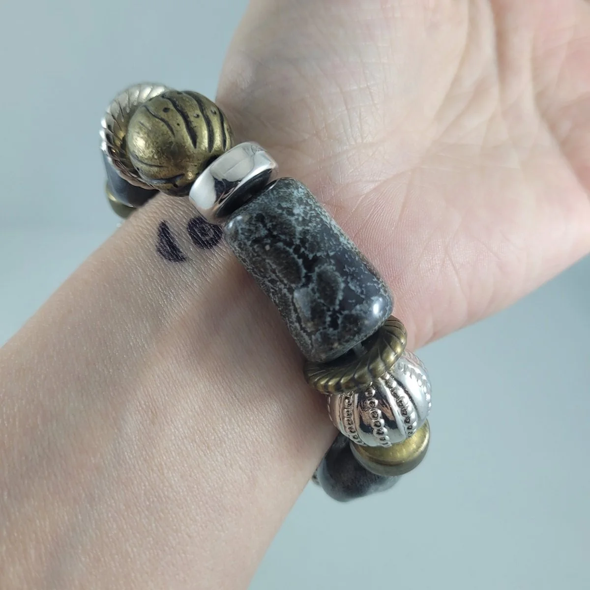 Boho Designer Quality Glazed Clay Pottery Textured Brass Silver Oversized Ceramic Bead Stretch Elasticized Bracelet -4.jpg