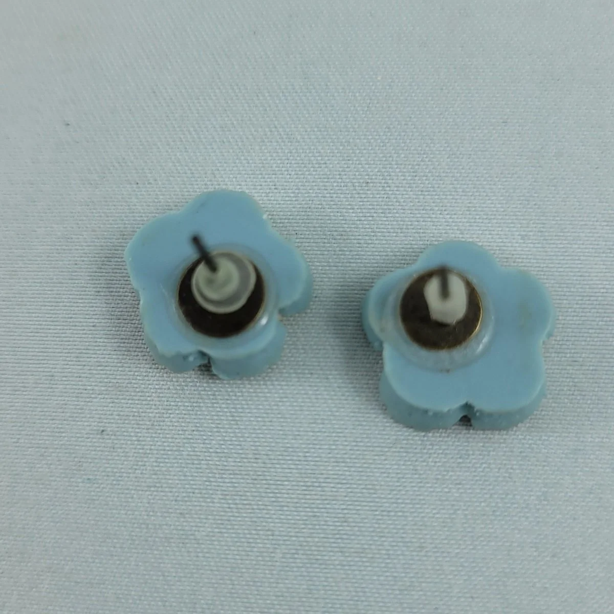 Carved Layered Blue Jasperware Resin 13mm Flower Pierced Earrings -2.jpg
