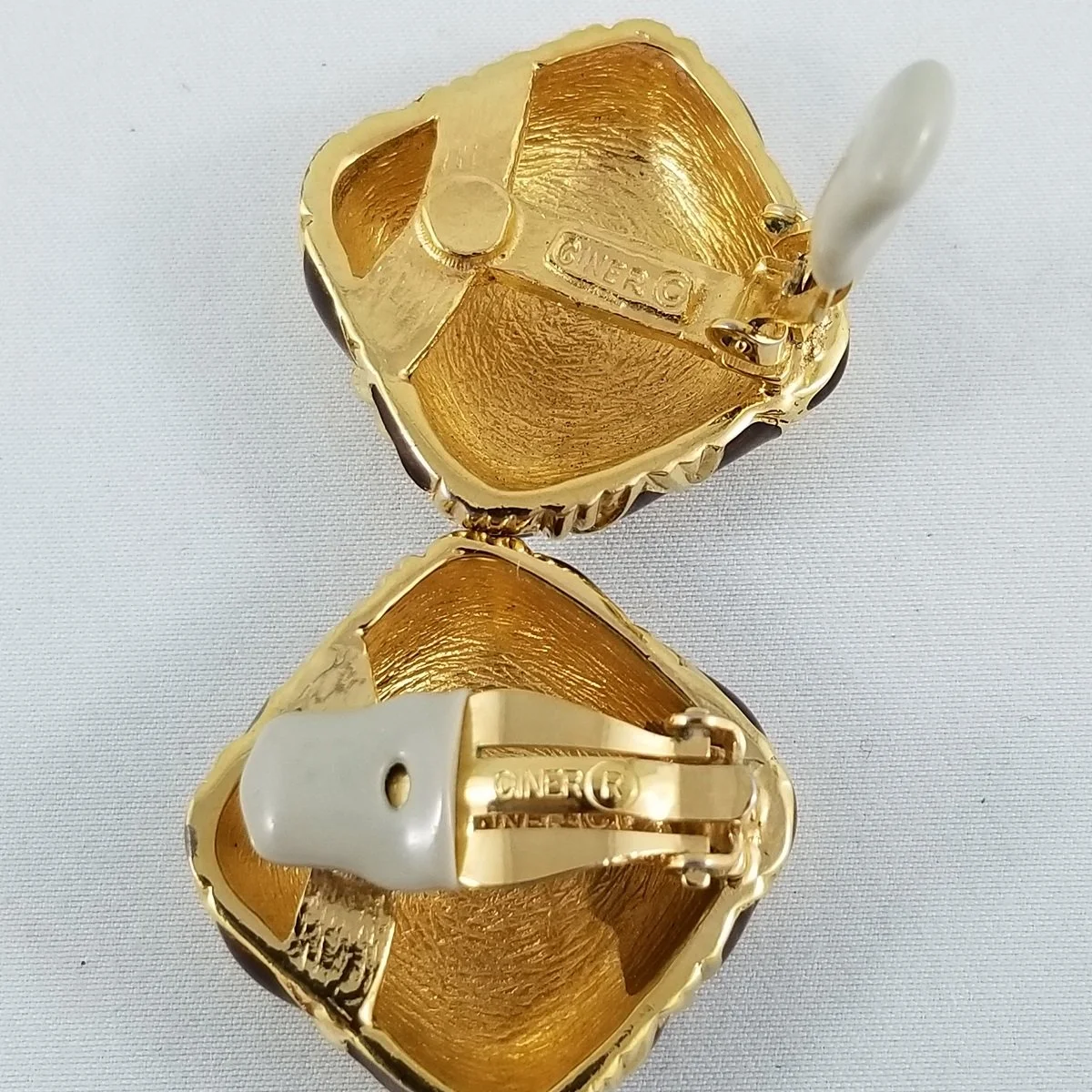 Ciner Burnt Orange Enamel Ribbed Basketweave Gold Clip-on Earrings -2.jpg