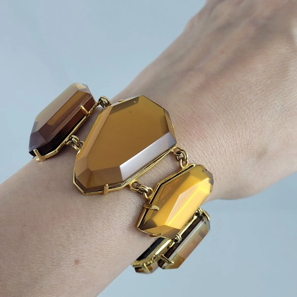 Freeform Faceted Simulated Amber Gems Prong Set Open Back Gold Plated Frame Panel Link Bracelet -10.jpg (Copy)