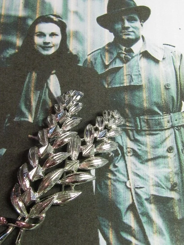 Coro Pegasus Rhodium Plated Shimmering Silver Double Wheat Leaf Botanical Spray Brooch -3.jpg