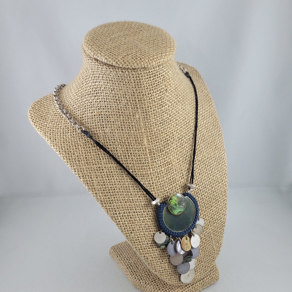 Liz Claiborne Abalone Resin Inlay Coin Chip Fixed Pendant Corded Aluminum Rolo Chain 20 Inch Matinee Necklace