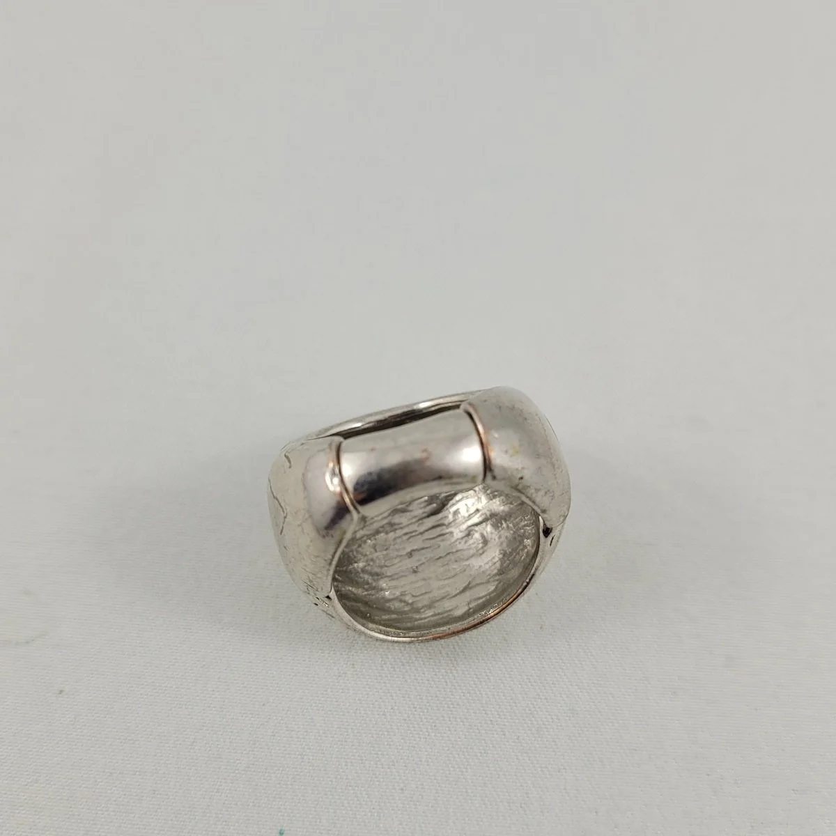 Modernist Pebbled Silver Plated Copper Elasticized Stretch Domed .875 Inch Ring Backside