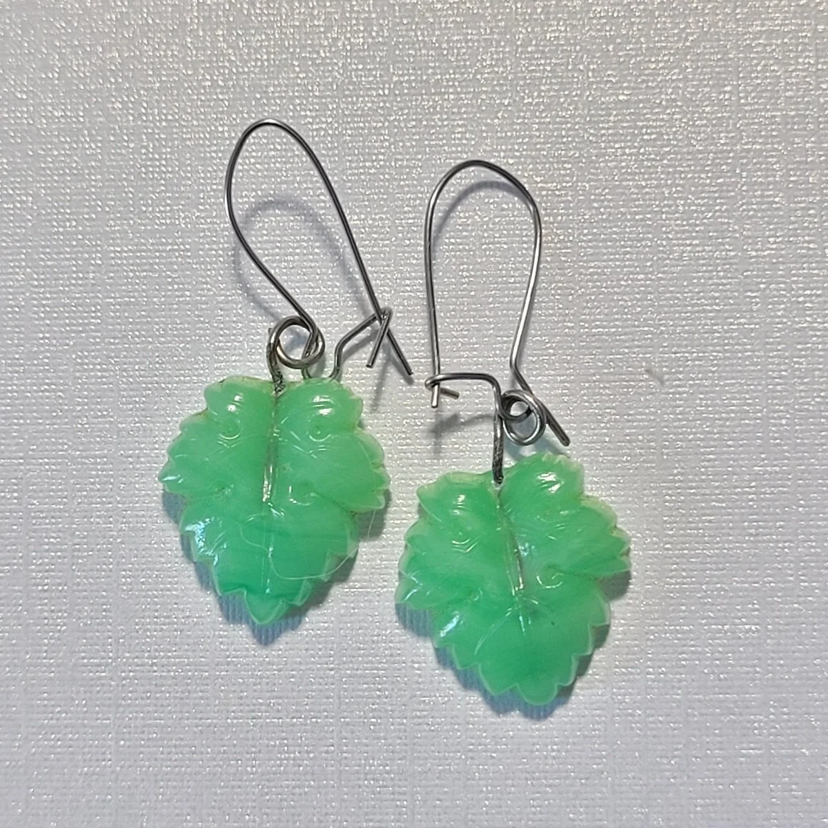 Josef Riedel Neugablonz Translucent Chrysoprase Green Glass Pressed Leaf Drop Pierced Earrings