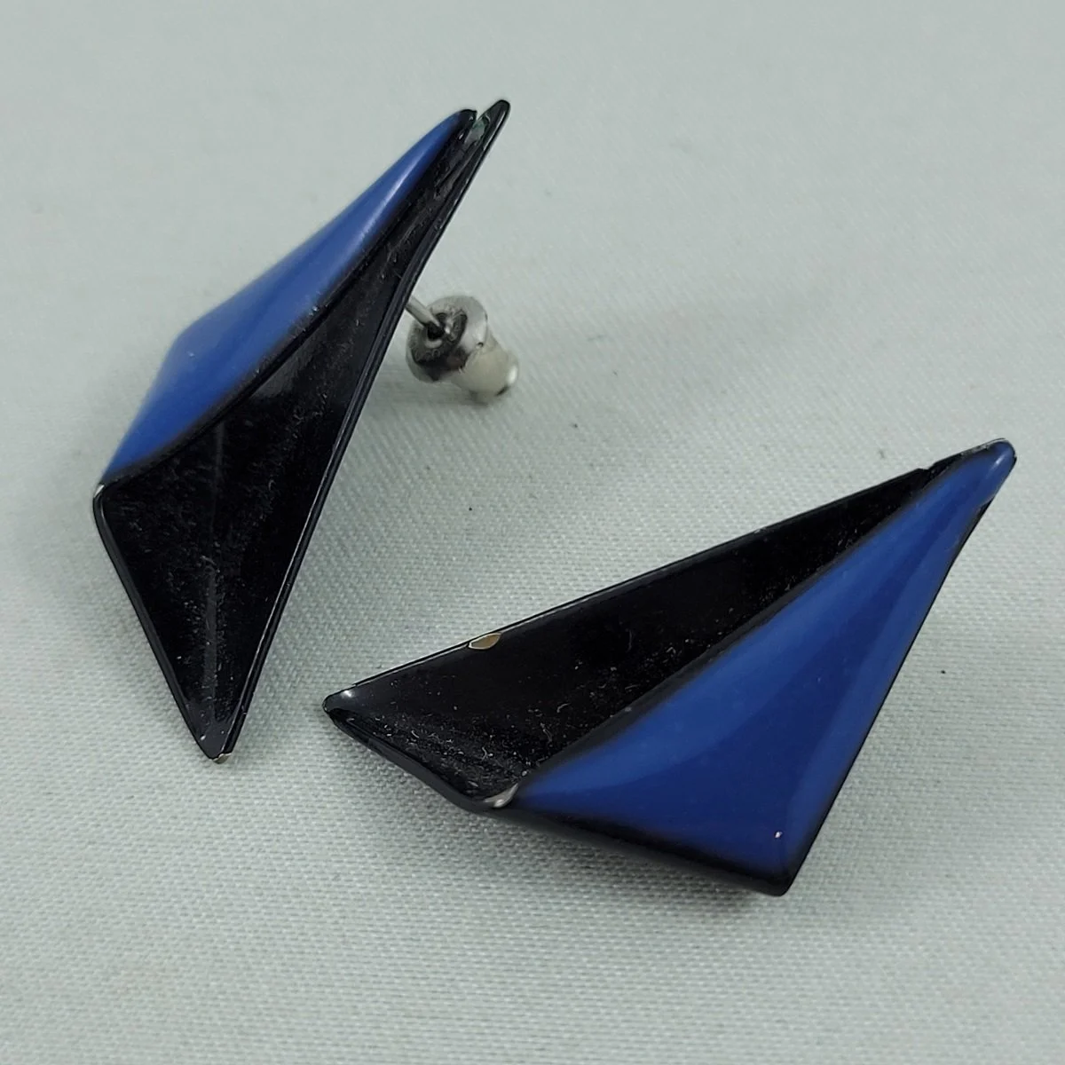 1980's Folded Dimensional Abstract Blue Black Enameled Aluminum Triangular Pierced Earrings -1.jpg