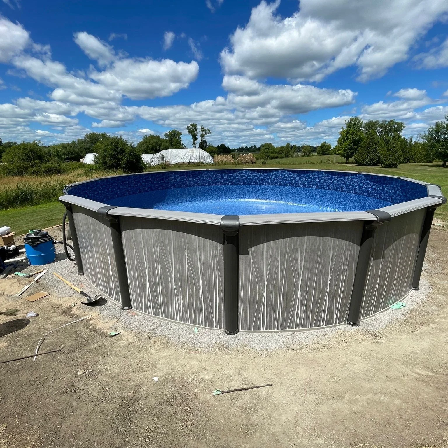 above ground pool.jpg