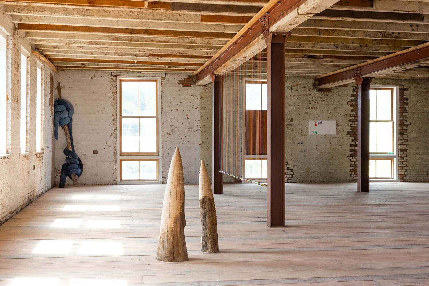 Installation view (Christy Gast, Claudio Sebastian Stalling, Polly Apfelbaum, Osi Audu)