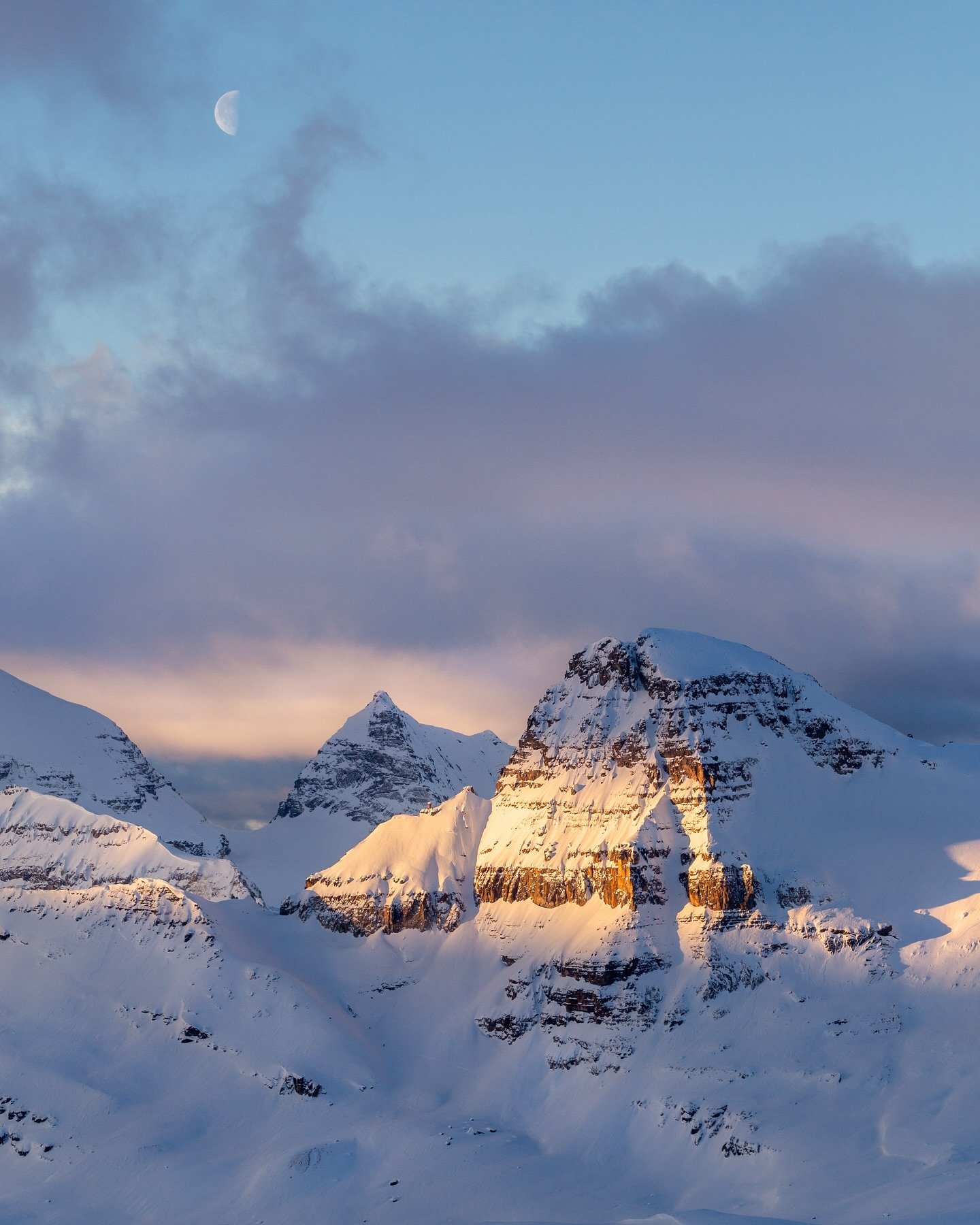 Day 2057: I was kind of sad to miss the opportunity to capture any good sunrises/sunsets on my recent ski tour in the Canadian Rockies. Despite clear conditions for much of the time, the evenings always seemed to cloud up at the last moment. Skies wo