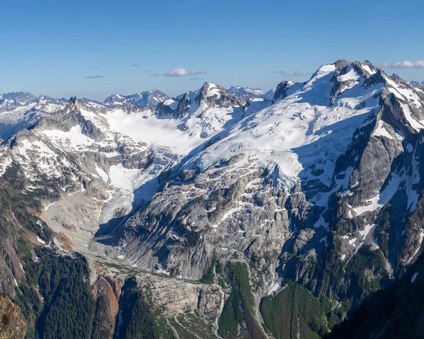On the 7th day of glaciers the Cascades gave to me&hellip;the Chickamin Glacier with massive cracks to slide into if you&rsquo;re skinny.
&bull;
After college, as I started to penetrate deeper in the Cascades and I searched for more places to explore