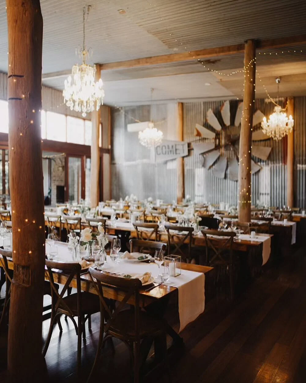 This is what we do…. π€
Minimal elevation of your reception… not over the top… just enough π€ 
Clare & Will wedding reception beautifully captured by @thomstewart 
Want to know more about our packages or how we can elevate