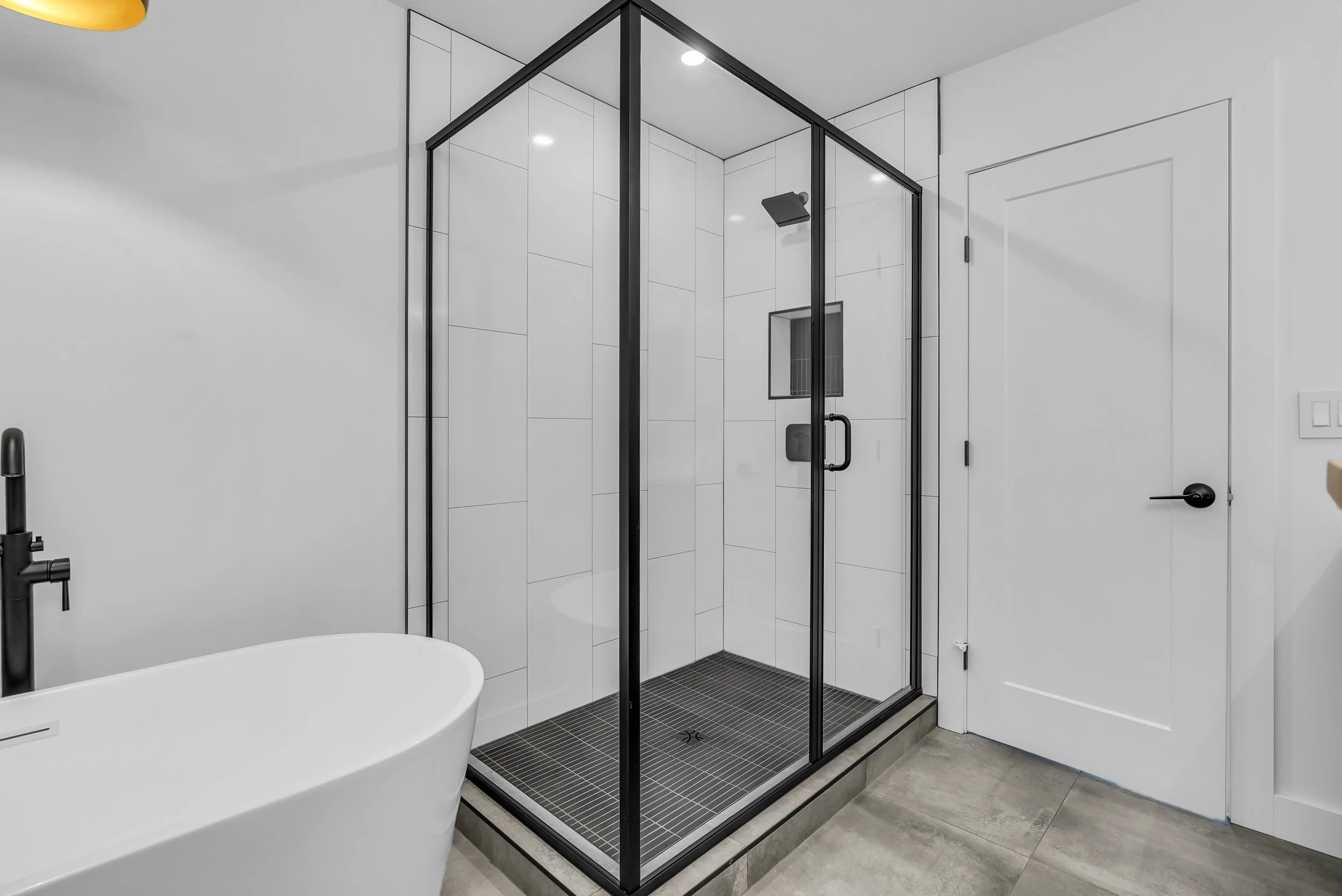 107B 4th St E (25 of 40).jpg