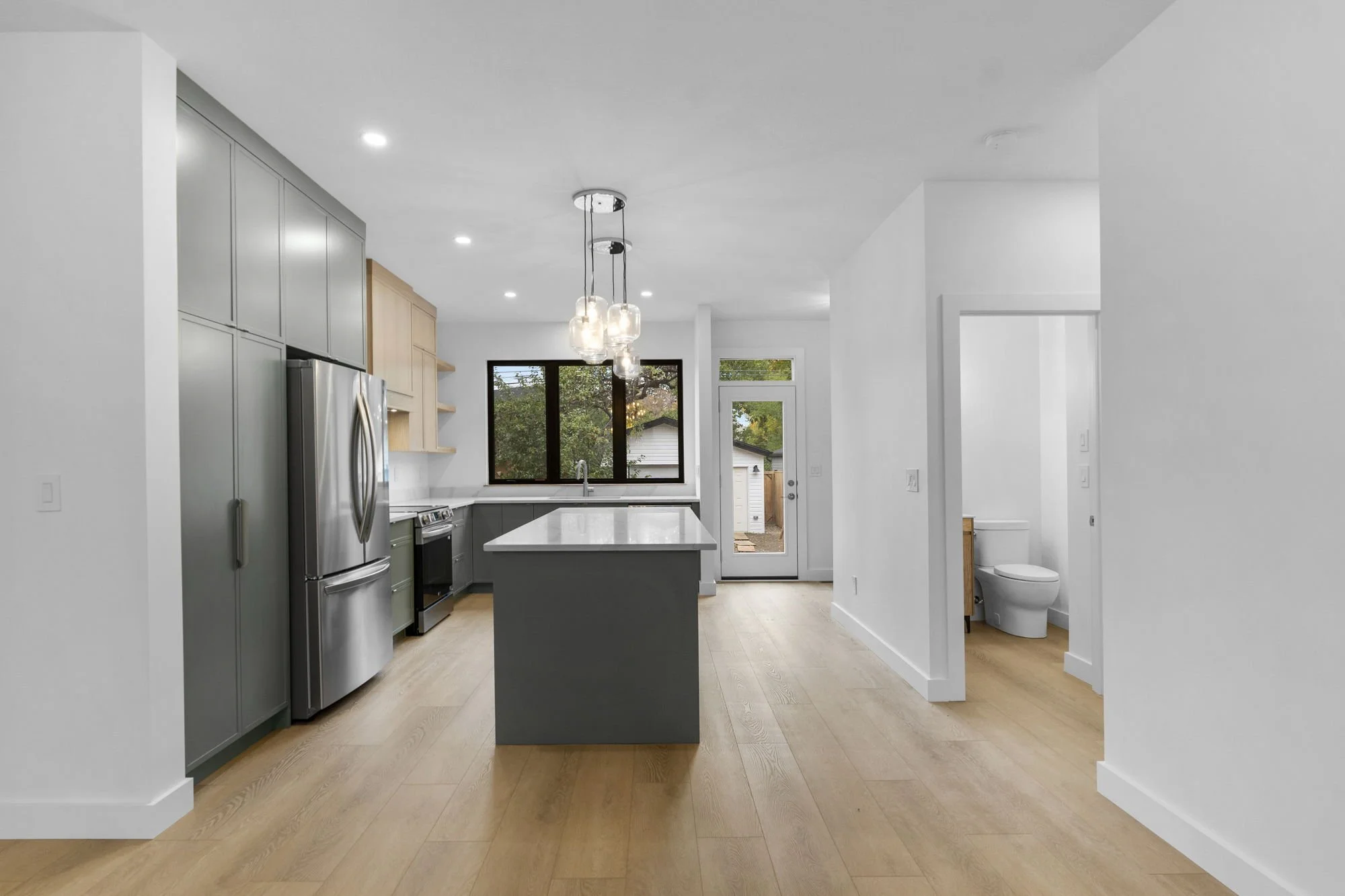 1109 9th St-QuikSell-14.jpg