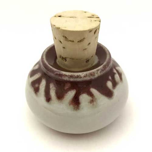 keepsake-urn-pottery-cremation-warm-earth