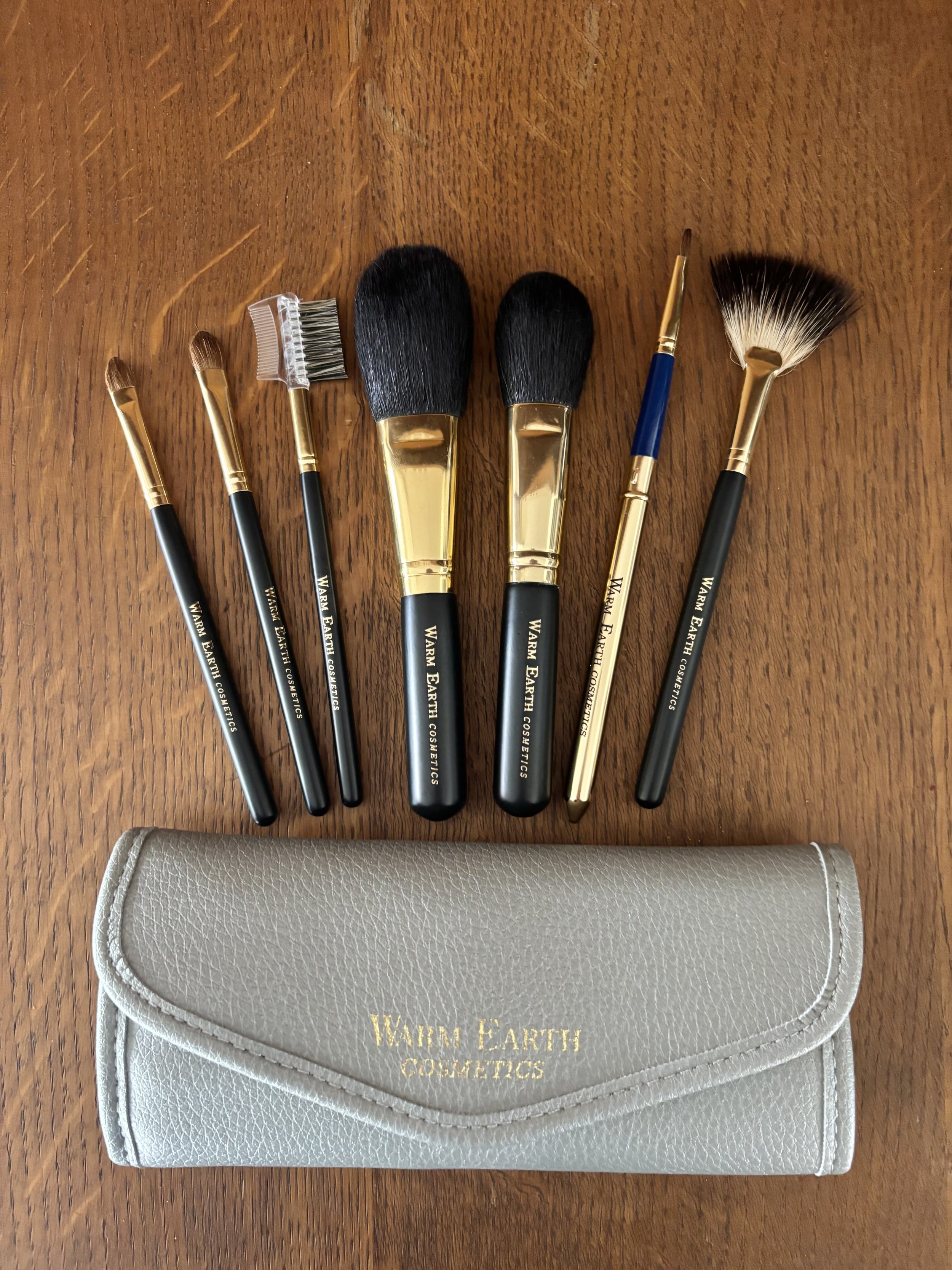 warm-earth-cosmetics-brushes-set69
