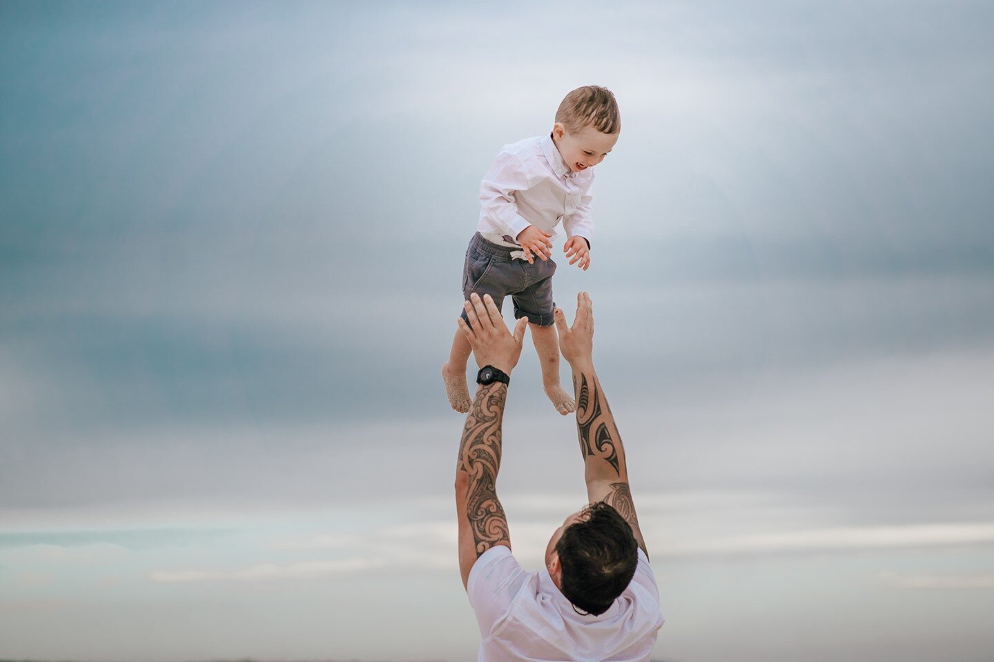 Fly high my son!⁠
⁠
#childphotographer #childportrait #seaford3198 #beachsunset #beachphotoshoot #sunsetportrait #familyphotography #familyphotoshoot #seafordbeach #familyphotographer #josouthwellphotography #seafordphotographer #beachphotography #fa