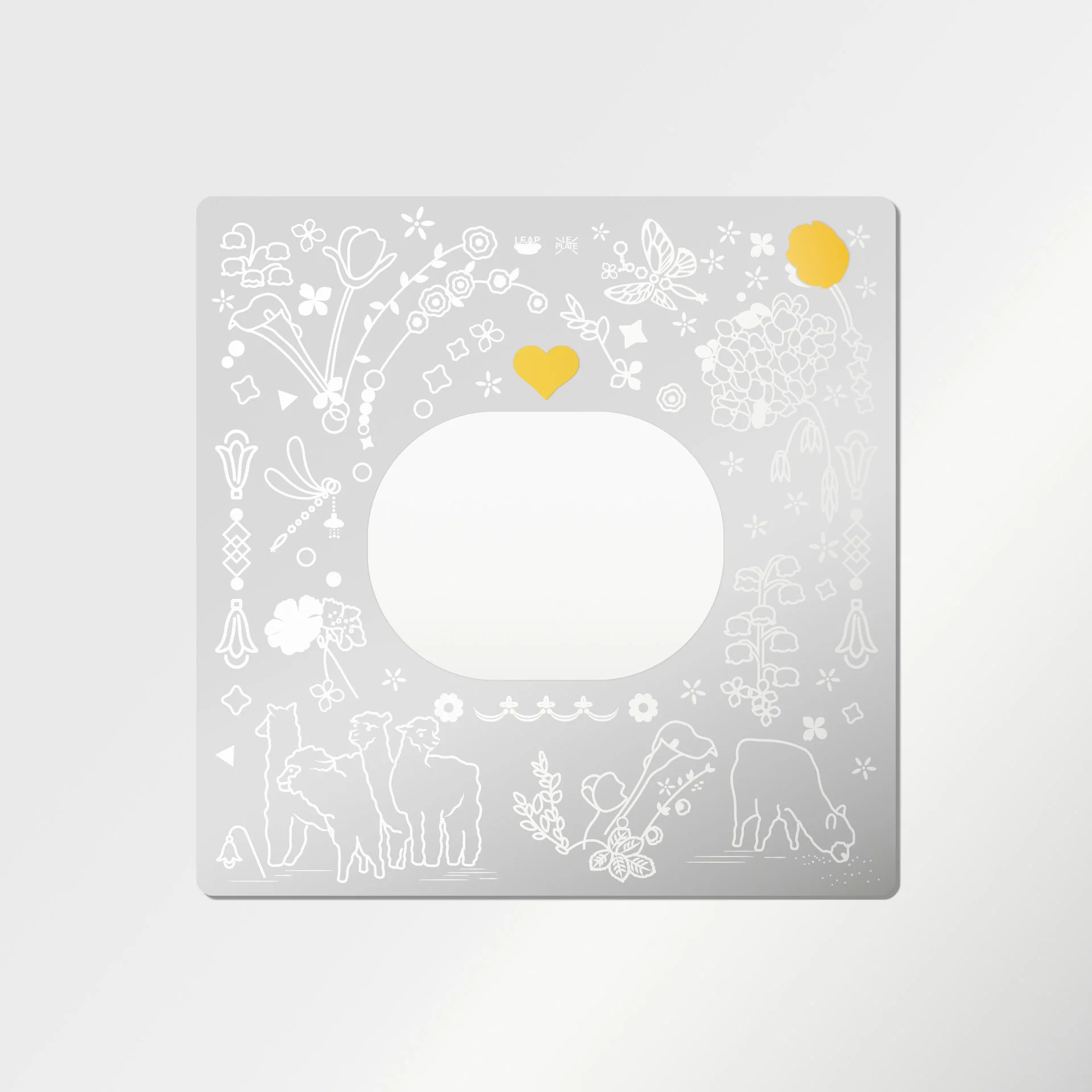 092524_LE_PLATE_01_MOCKUP.jpg