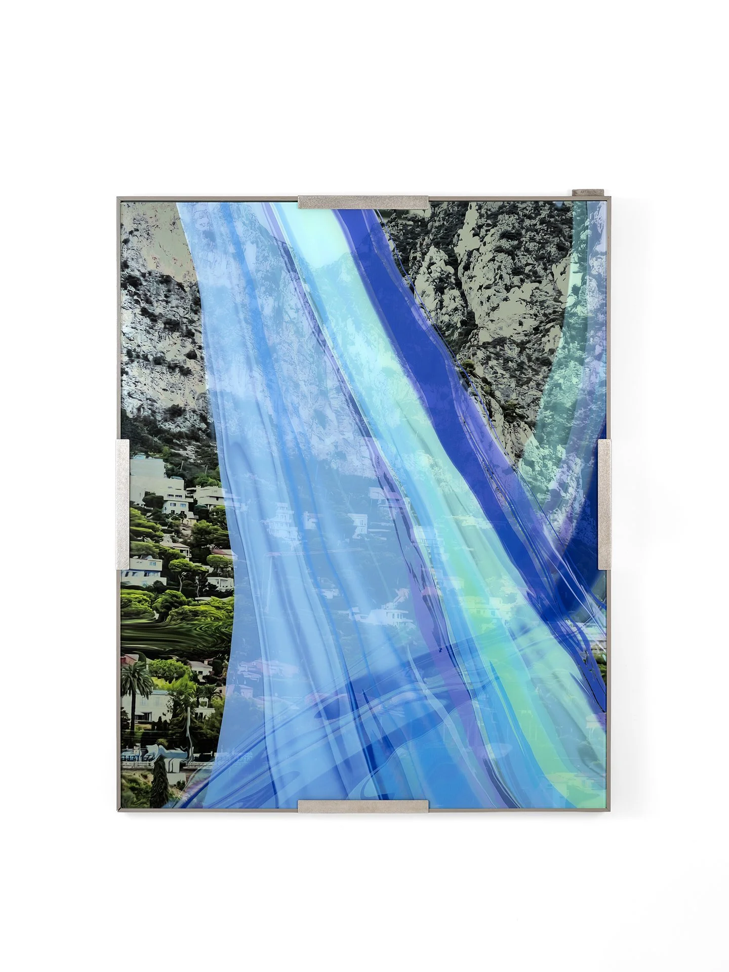 WATERFALL, 2023
105 x 131cm, Glass, Mirror, Mixed Media