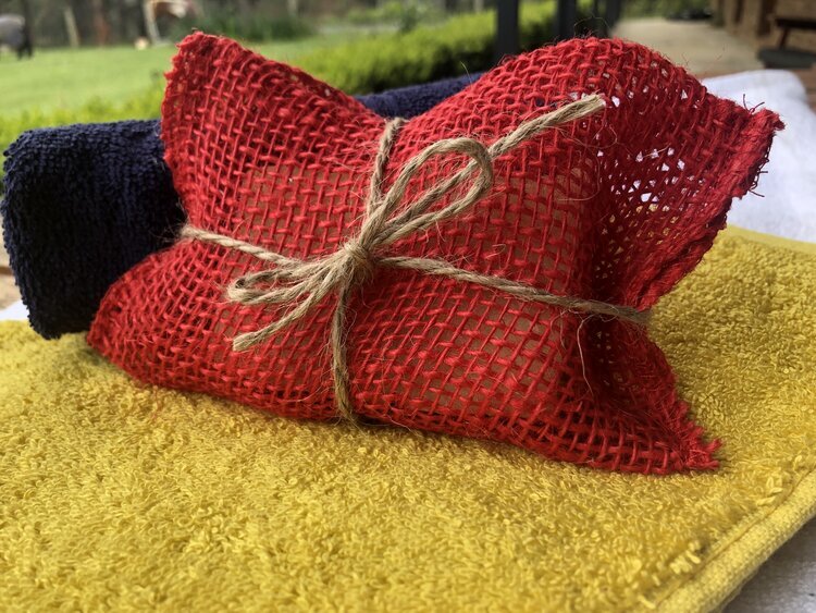 handmade+red+jute+soap+packaging.jpg