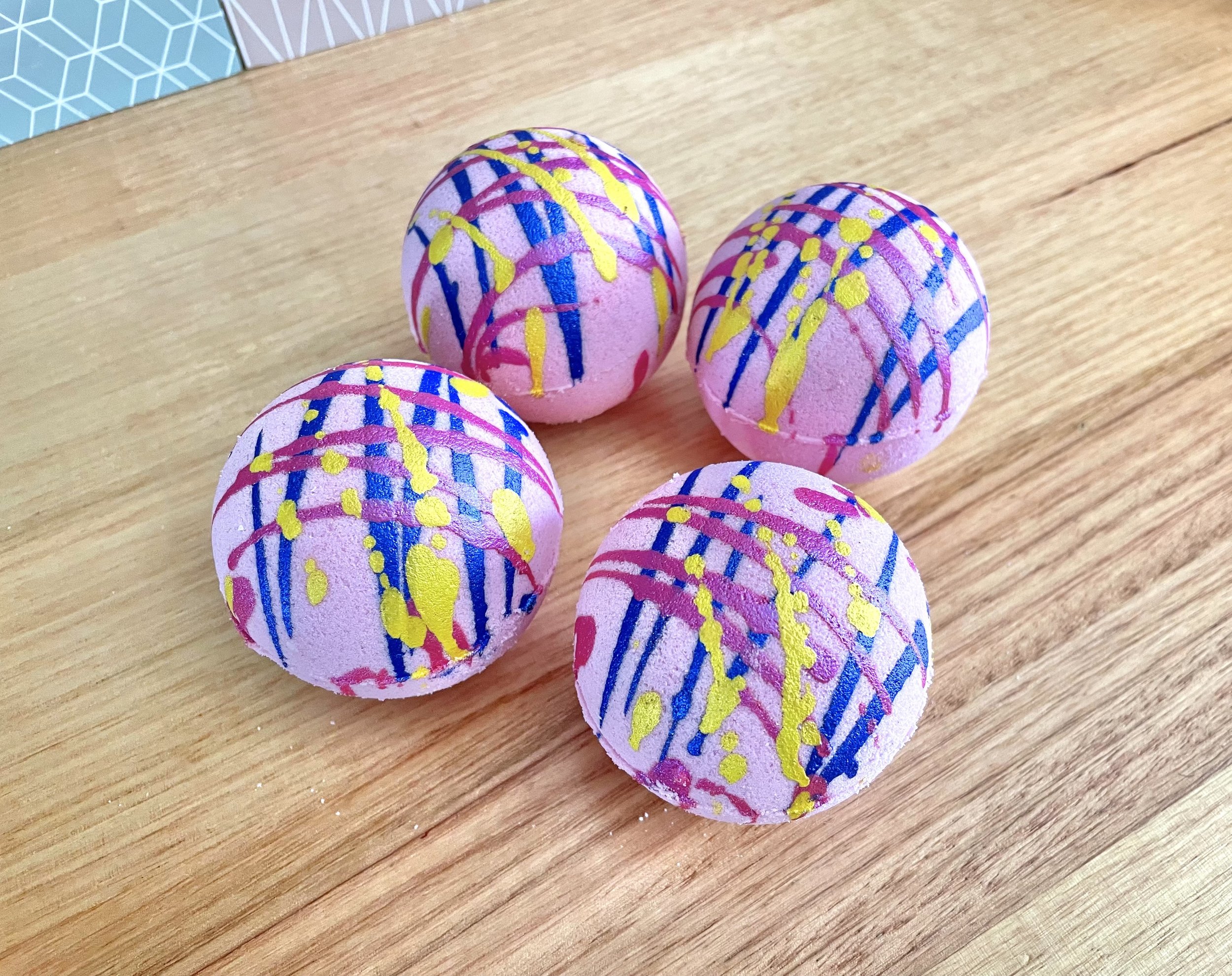 Sunflower Sandalwood Goat Milk Bath Bomb.jpeg