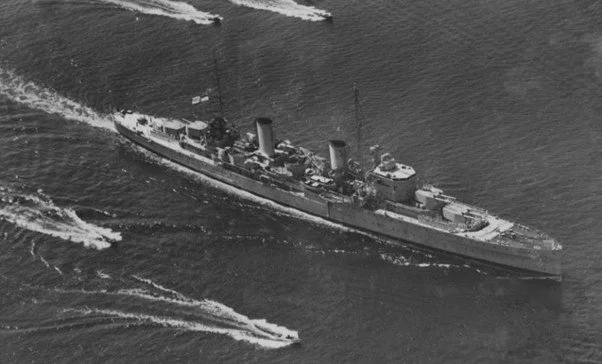 Perth entering Port Jackson 1939 