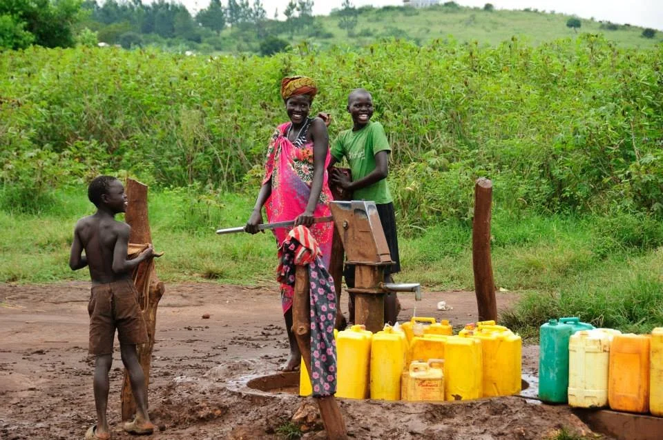 Heute ist Weltwassertag. Dieser Tag erinnert uns daran, dass Wasser keine Selbstverst&auml;ndlichkeit ist und f&uuml;r weltweit mehr als eine Millarde Menschen &ndash; keinen Zugang zu sauberem Trinkwasser haben! Sauberes Trinkwasser ist Voraussetzun