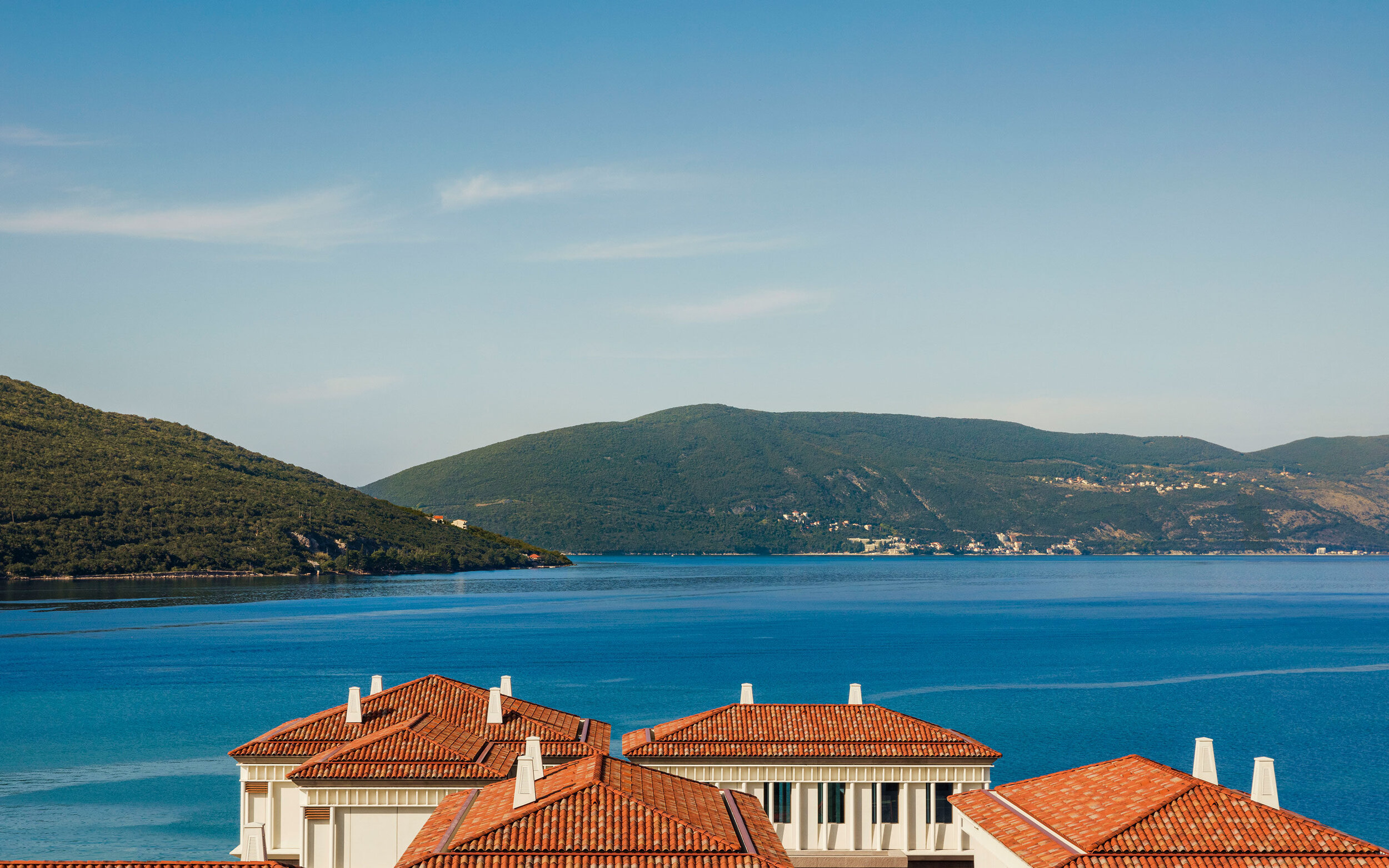 oopm-exterior-rooftop-view-landscape.jpg