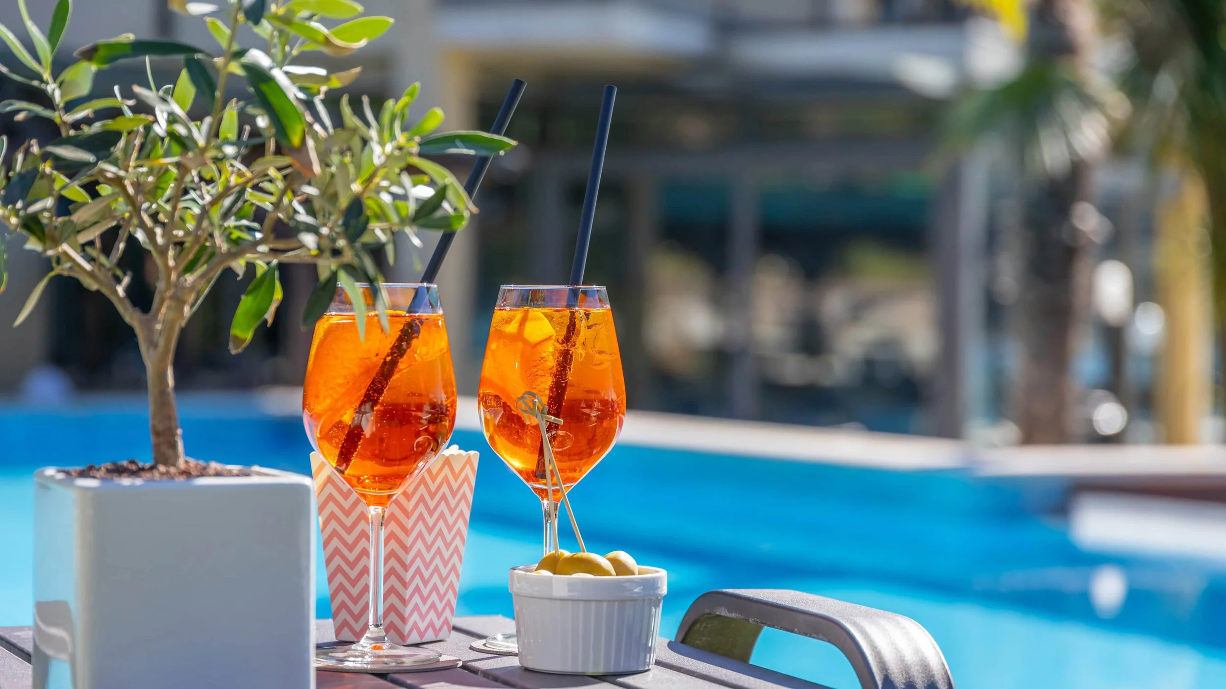 10giardino_pool.jpg