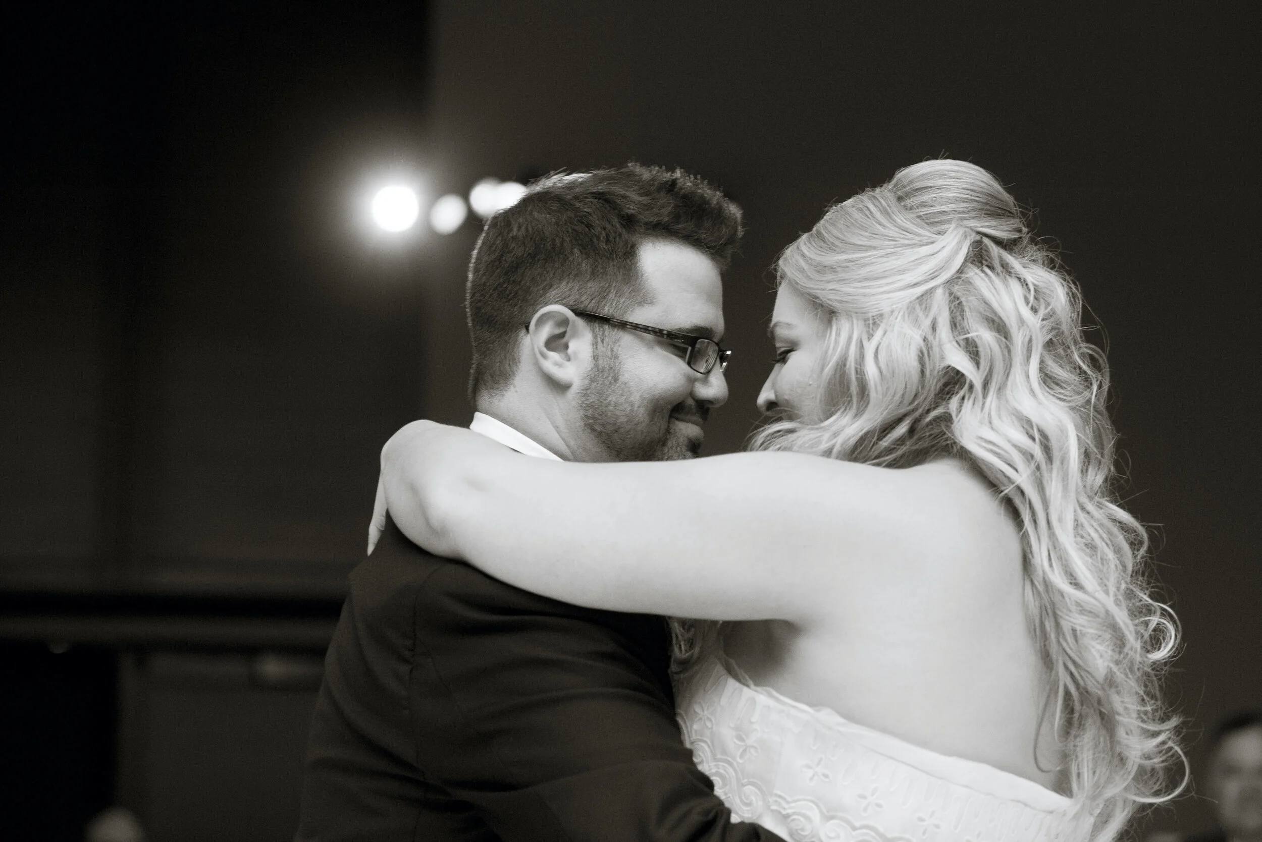 first dance close up