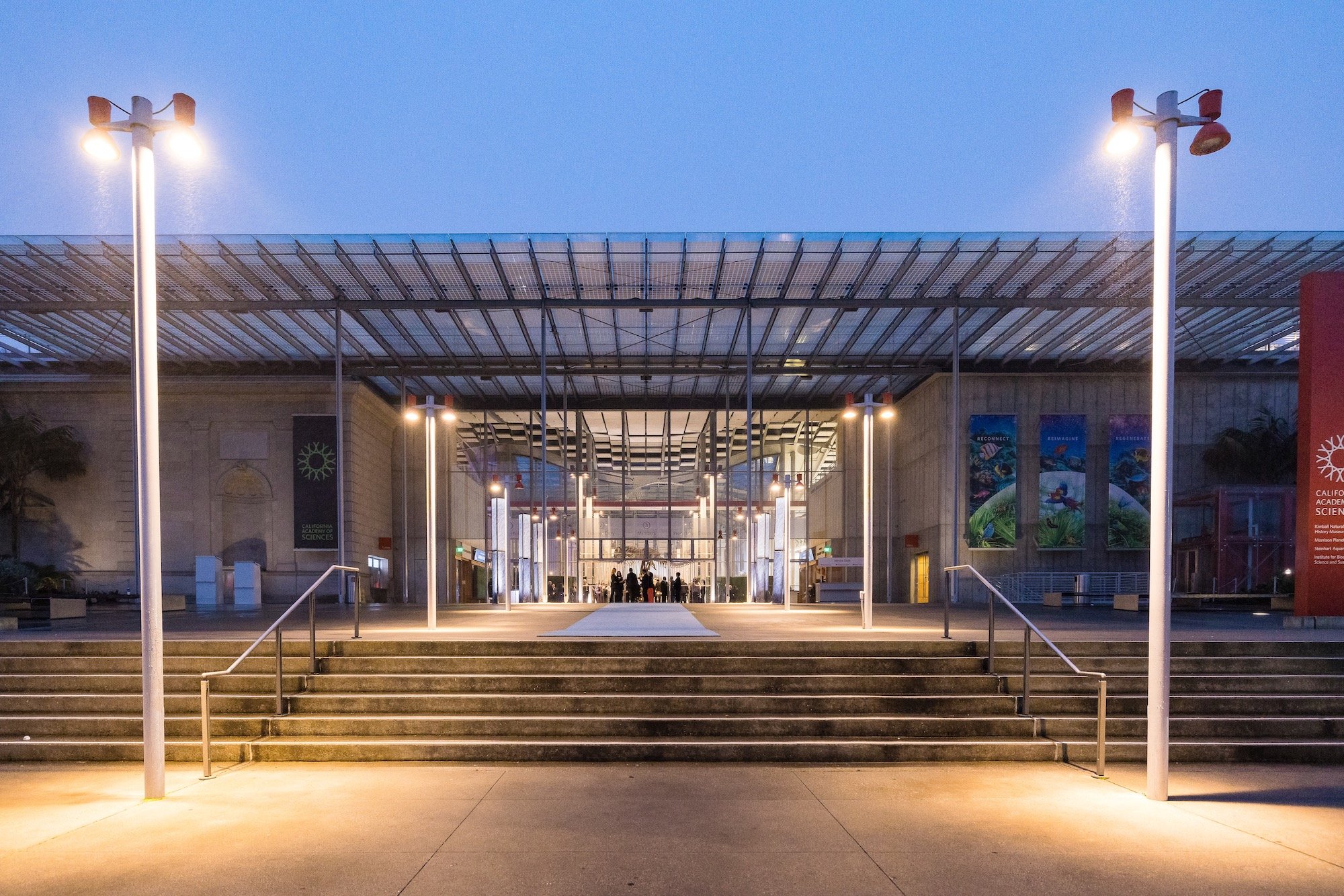 Regina & Eric | Luxury Wedding featuring Elevated Floral Design