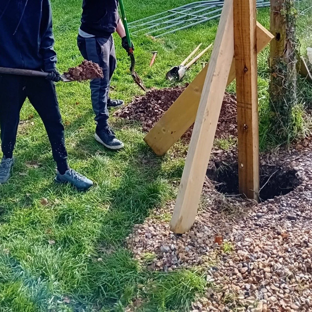 At Normandy Farm, young people on our Pathways to Adulthood programme have been installing a new gate as the site extends into the adjoining orchard.

These tasks form part of their individual logbooks, which track the hours, content and skills used 