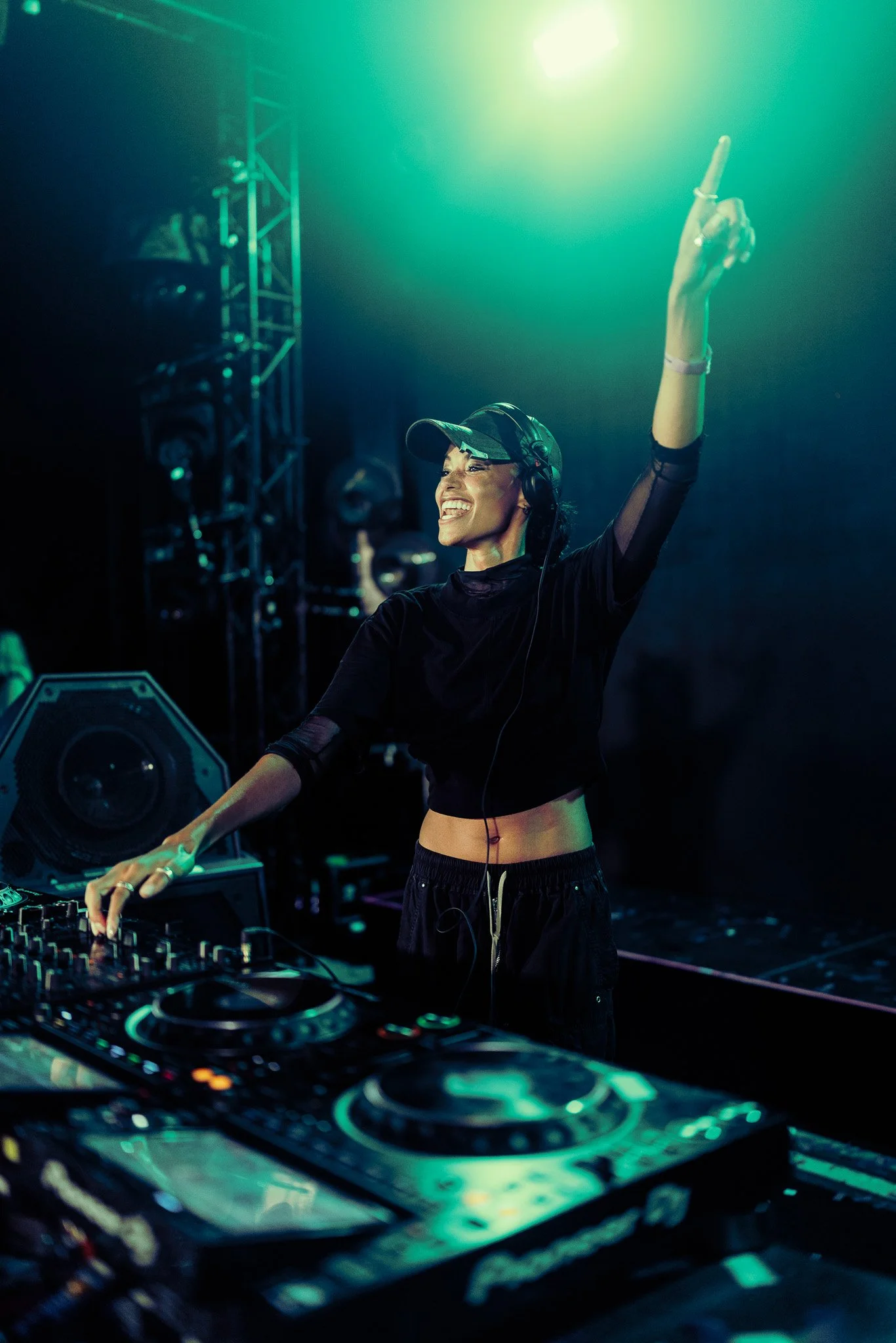 linska-bbc-radio-1-dance-12.jpg