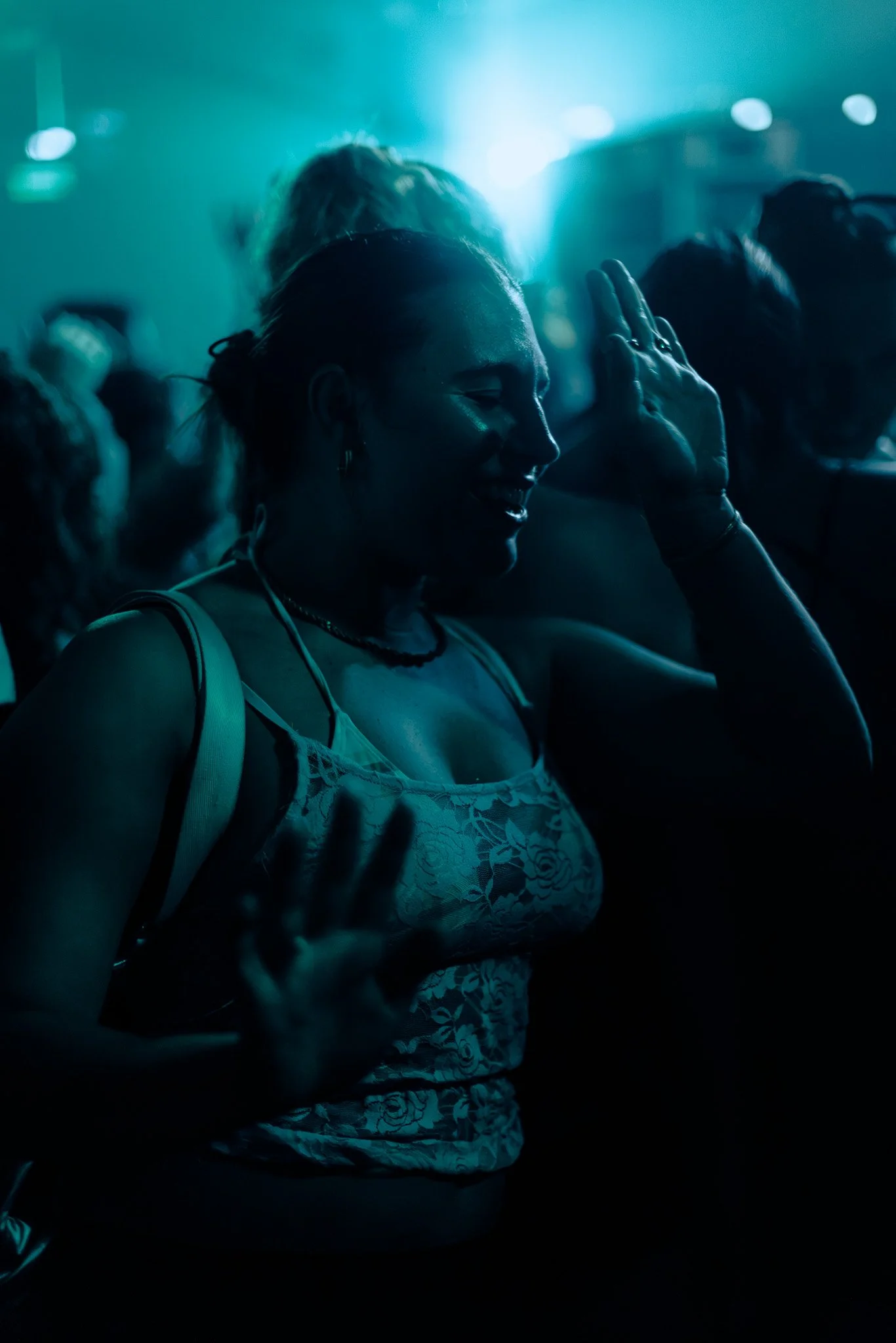 crowd-bbc-radio-1-dance-31.jpg