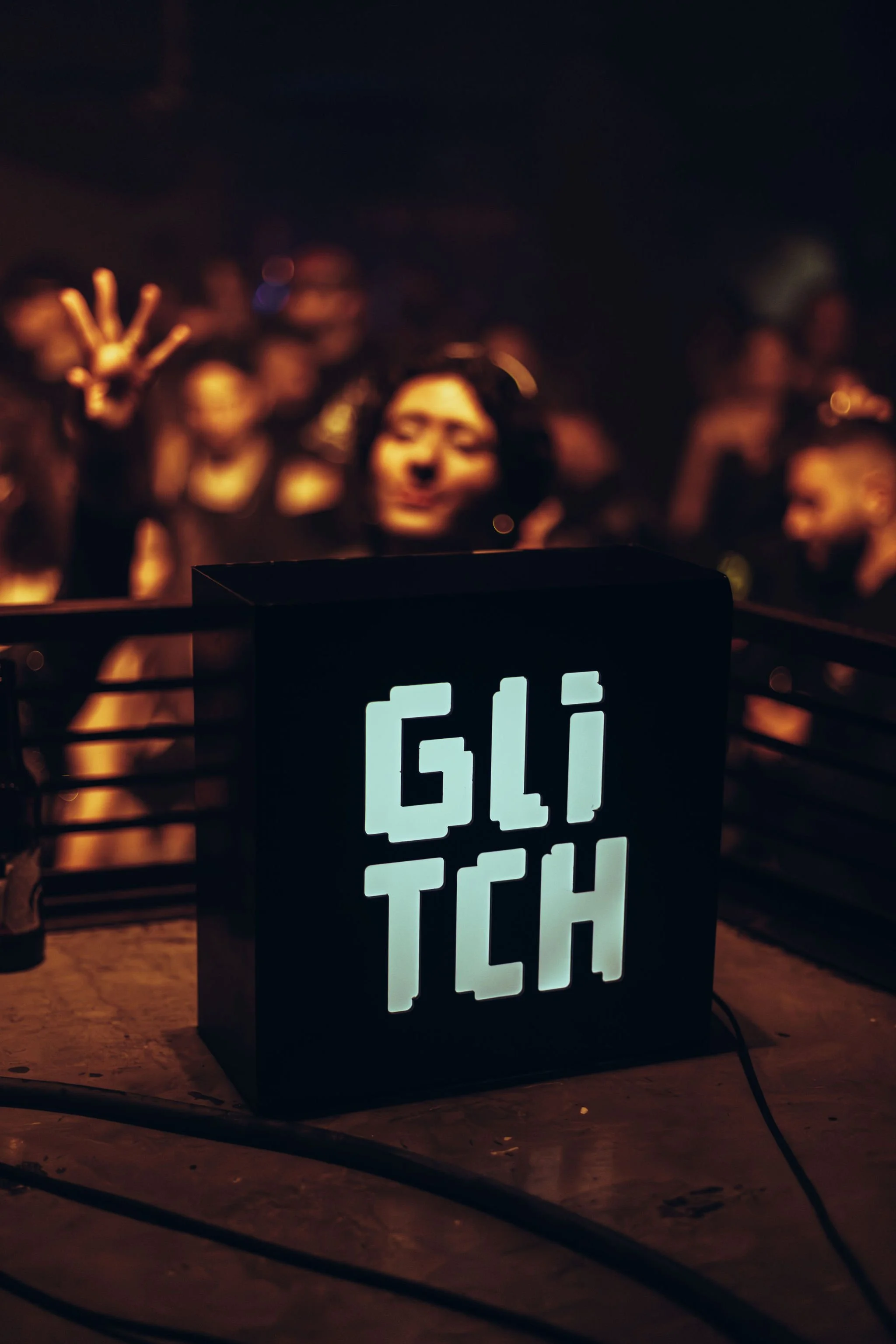 glitch-malta-nightlife-photography-somewhen-12.jpg